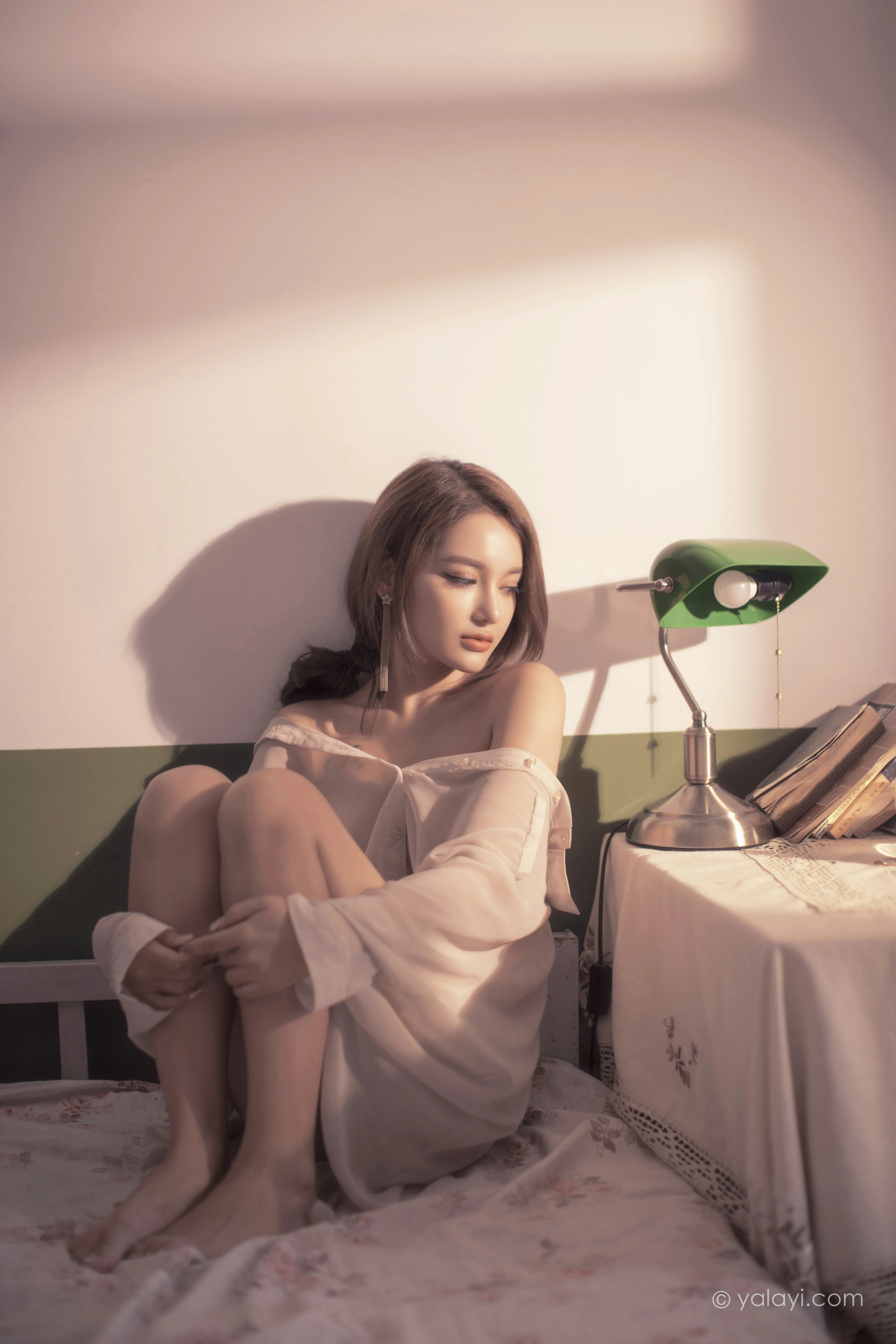[YALAYI雅拉伊]NO.803 若有思 梓杨 白色透视衬衫居家性感私房写真集第12张
