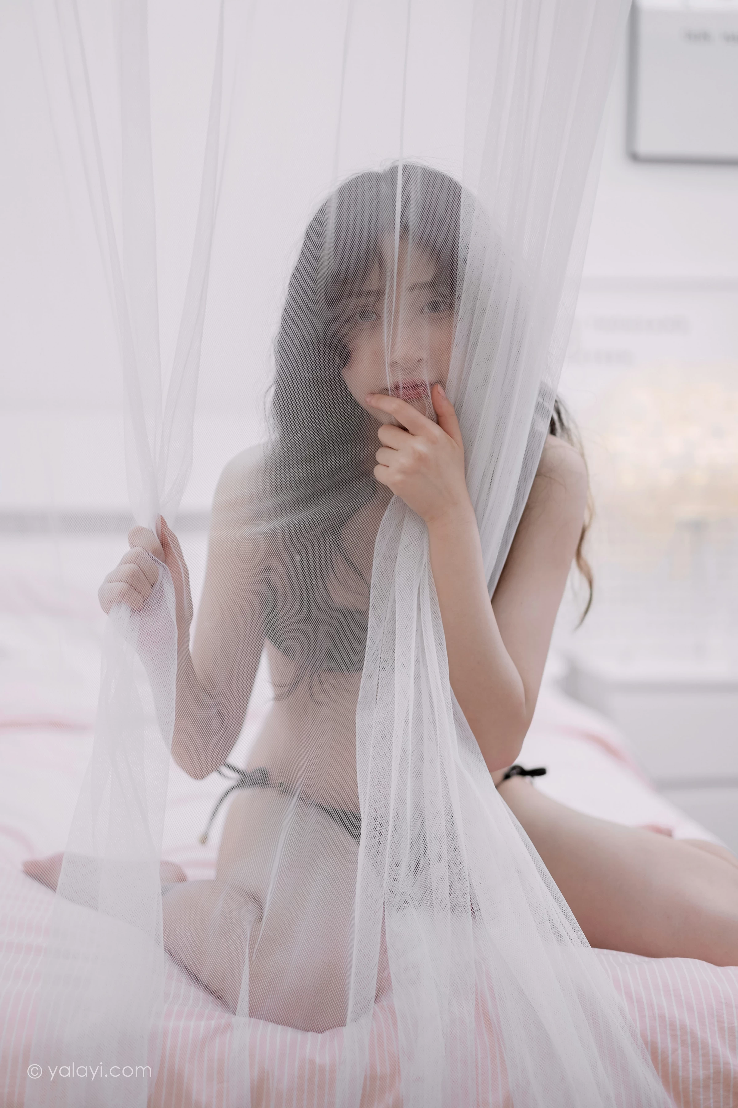 [YALAYI雅拉伊]NO.716 《对我说爱你》 西子 黑色内衣居家性感私房写真集第8张