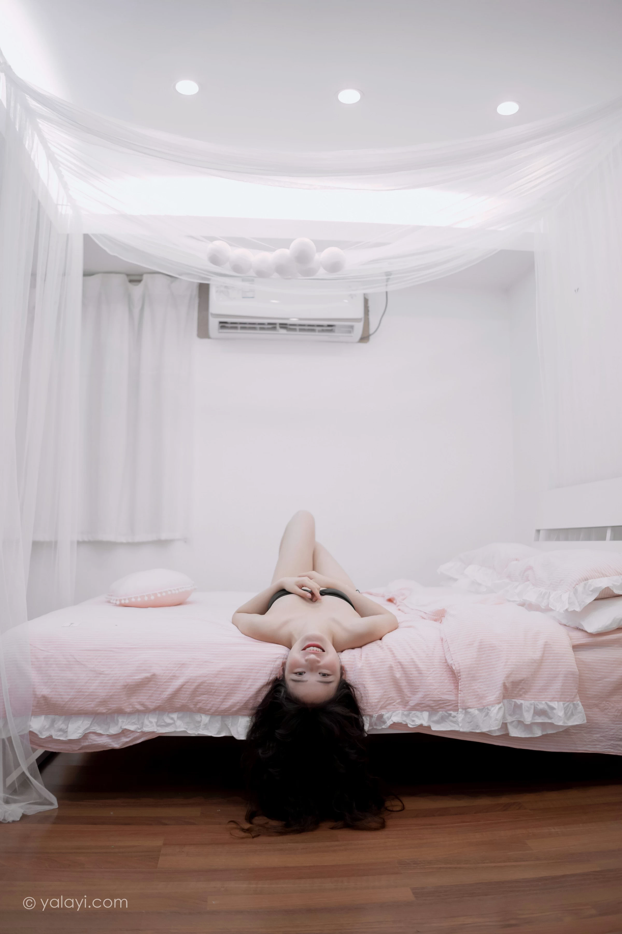 [YALAYI雅拉伊]NO.716 《对我说爱你》 西子 黑色内衣居家性感私房写真集第11张
