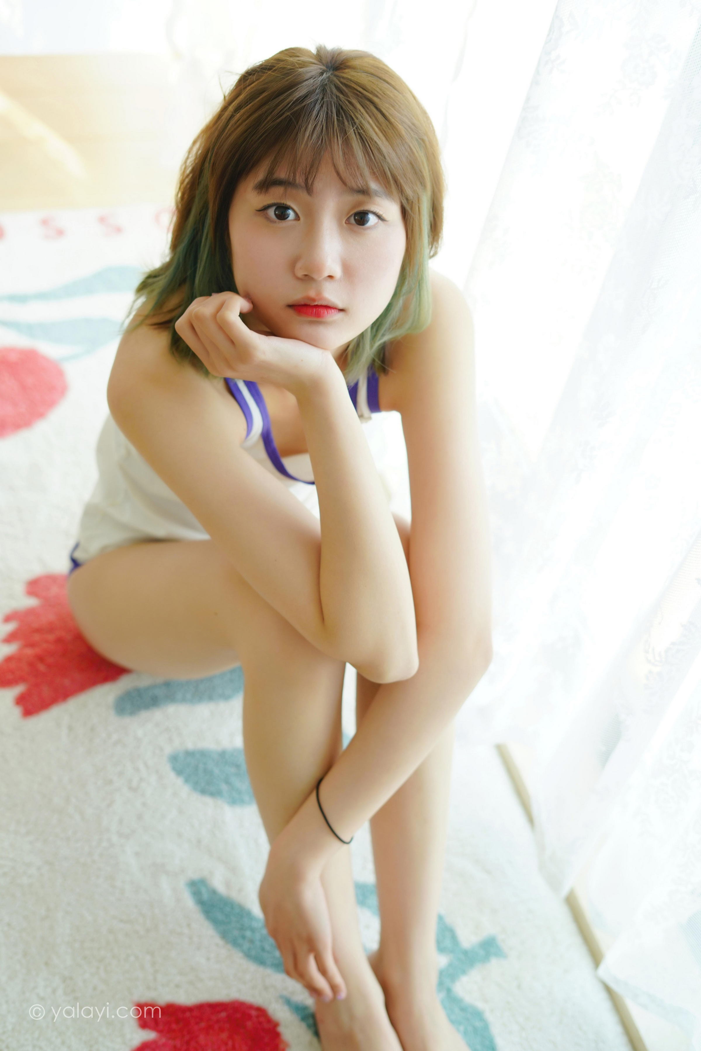 [YALAYI雅拉伊]2022.03.16 一个人独处 兰子 白色背心加短裤居家性感写真集第9张