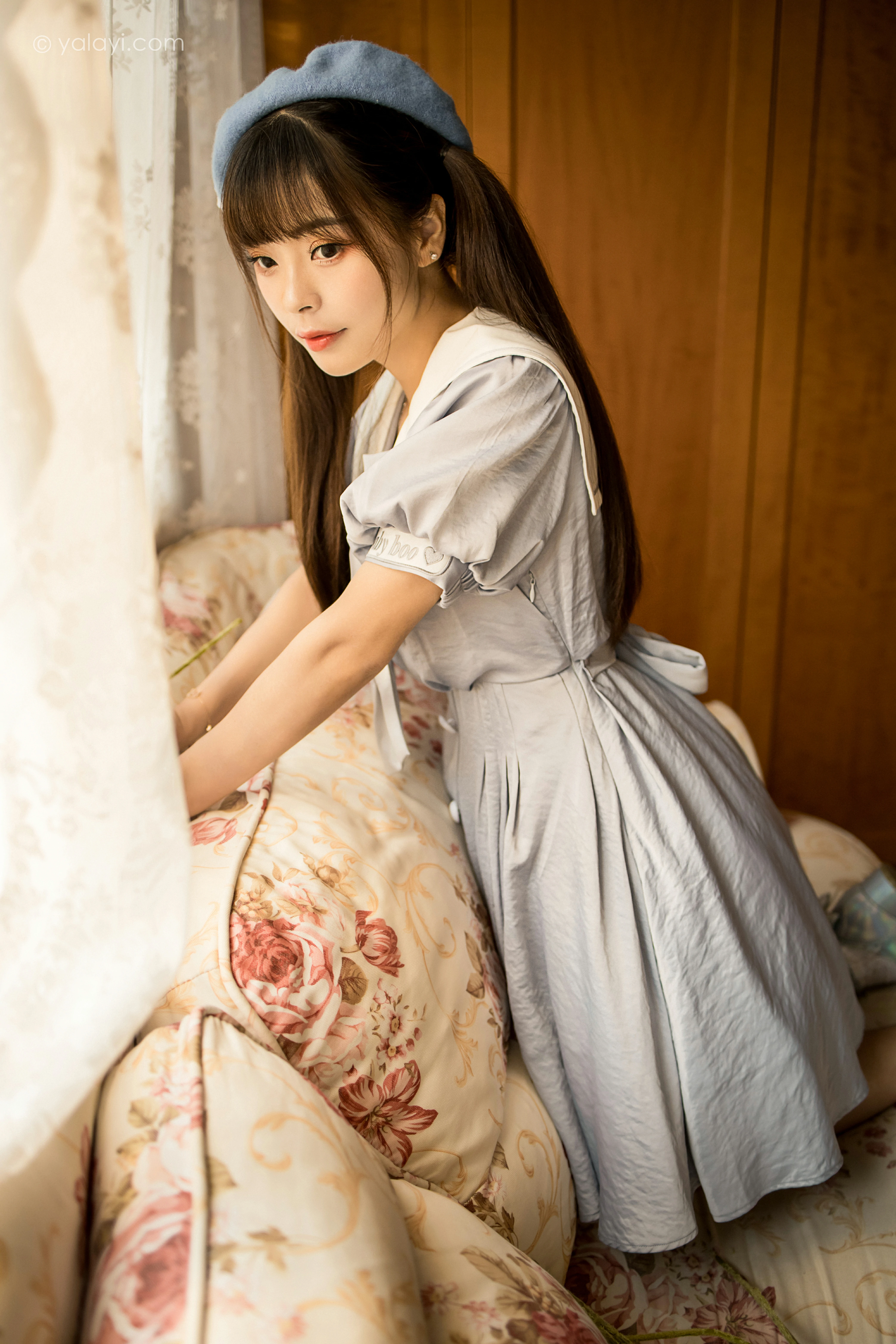 [YALAYI雅拉伊]NO.859 JK水手制服 程小蝶 灰色连身制服居家清纯写真集第7张