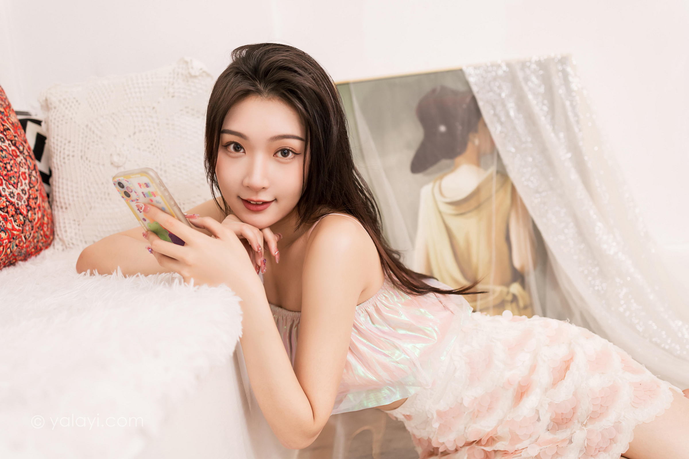 [YALAYI雅拉伊]2022.06.07 我和你 徐小云 粉色蕾丝短裙加吊带小背心性感私房写真集第5张