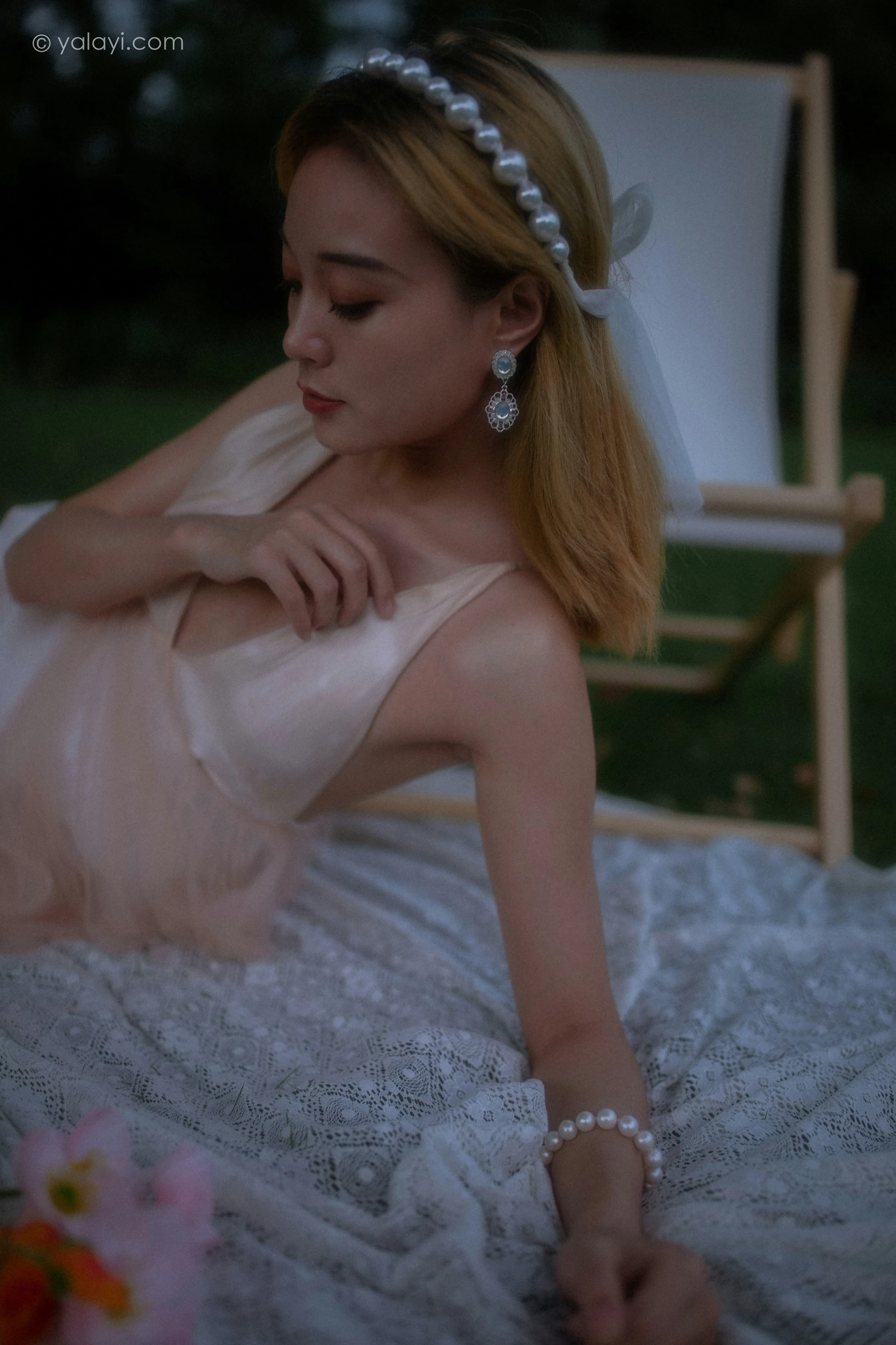 [YALAYI雅拉伊]NO.695 《救赎》 米粒米粒 粉色吊带连衣裙写真第10张