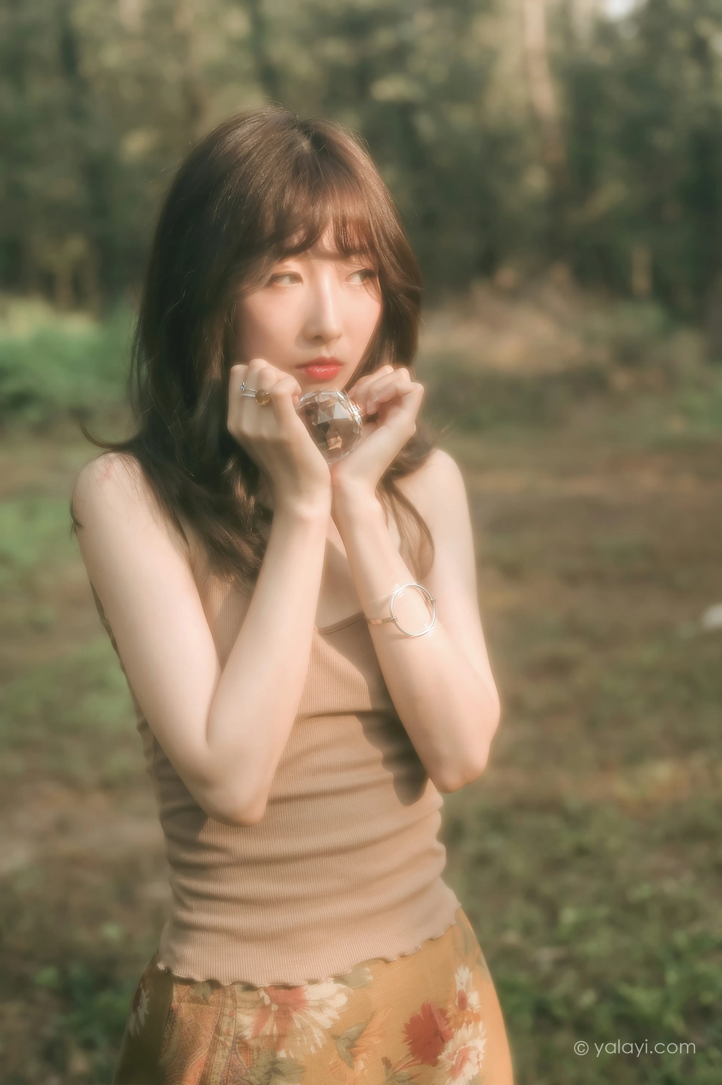 [YALAYI雅拉伊]NO.691 《梦境》 佳佳 橙色性感小背心加短裙私房写真第7张