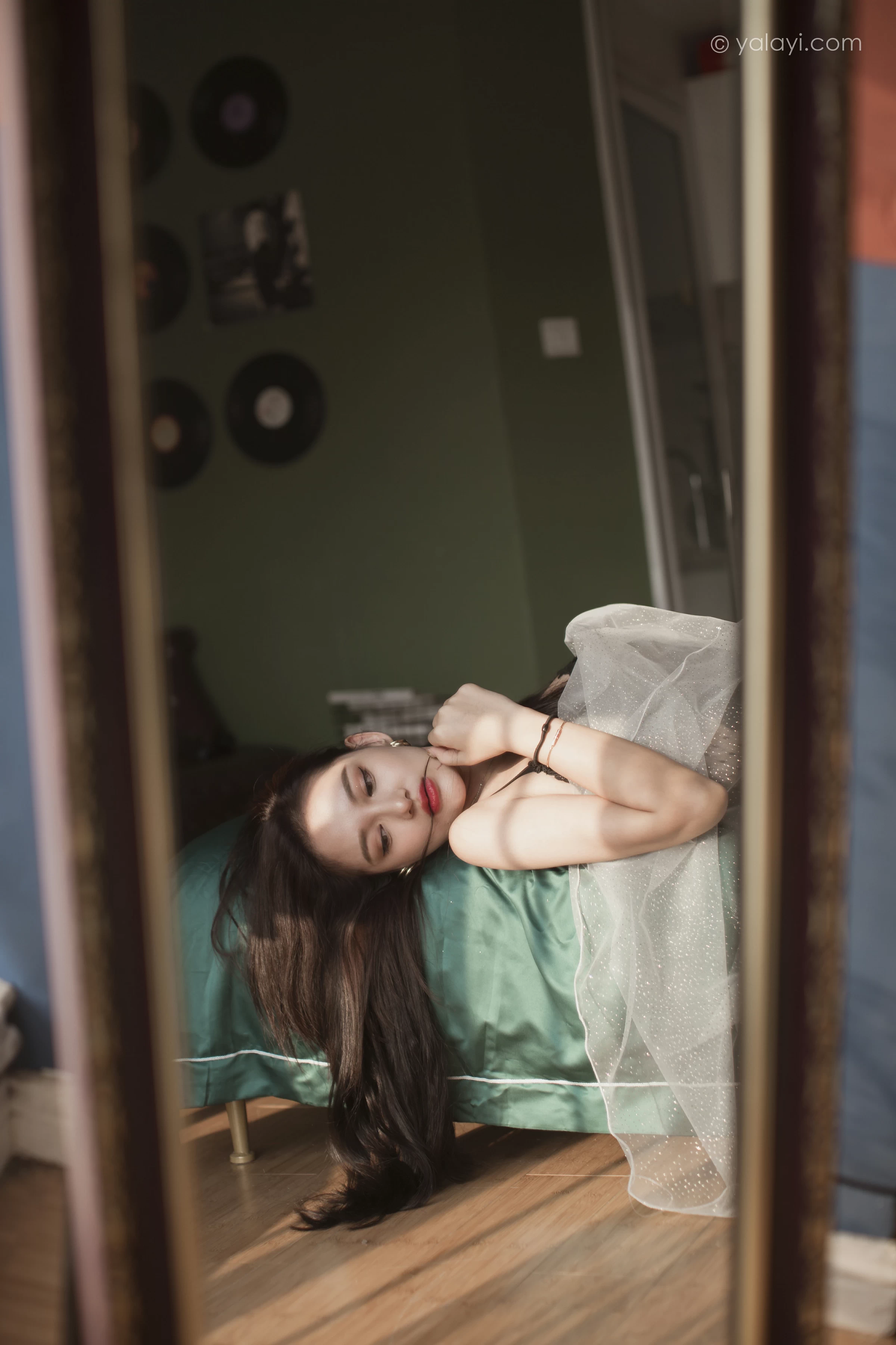 [YALAYI雅拉伊]NO.721 《面纱》 刘子炀 黑色透视情趣连体内衣性感私房写真集第4张