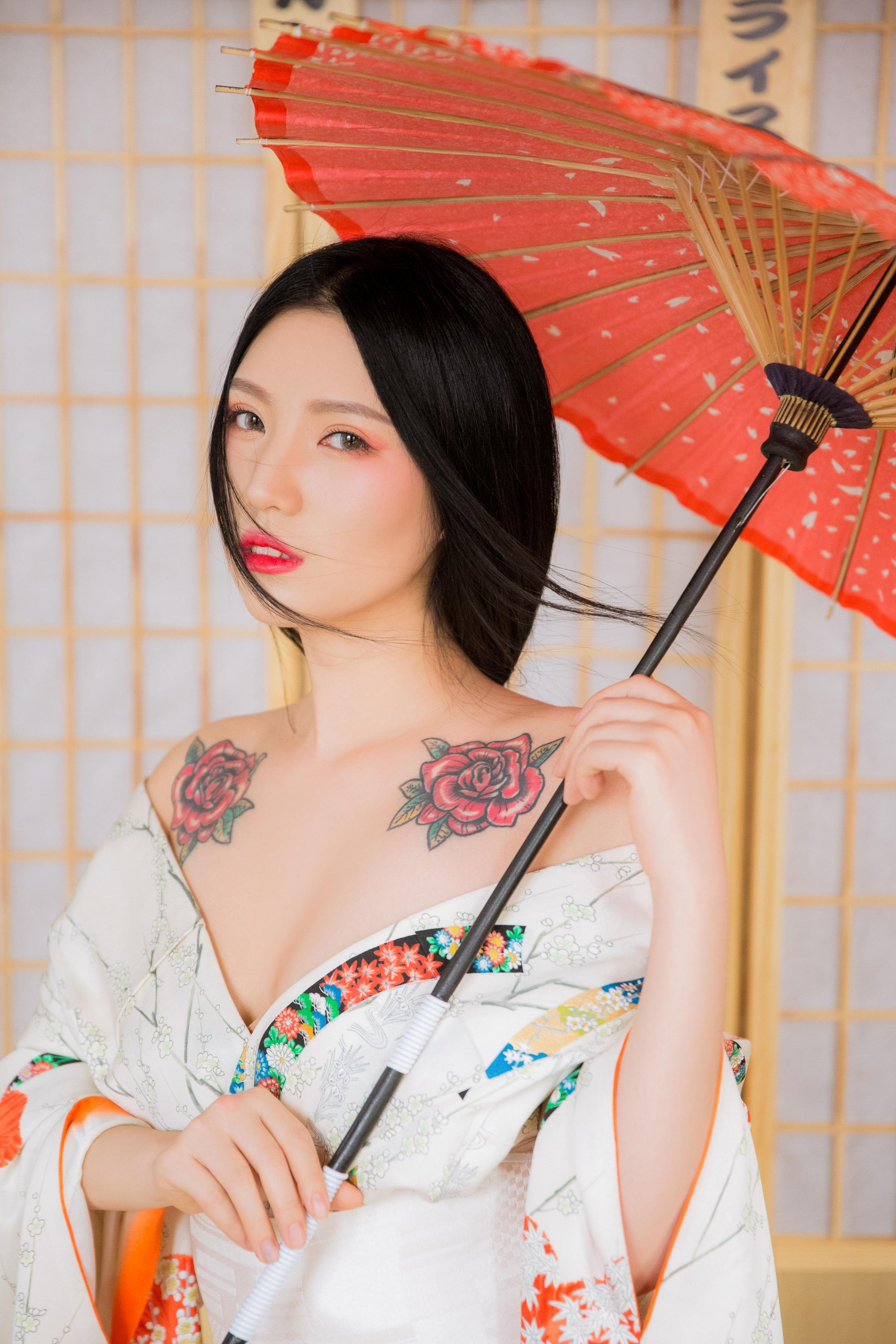 [YALAYI雅拉伊]2022.09.07 热辣辣 和服美女 镂空外套与粉色短裙加粉色内衣性感私房写真集第3张