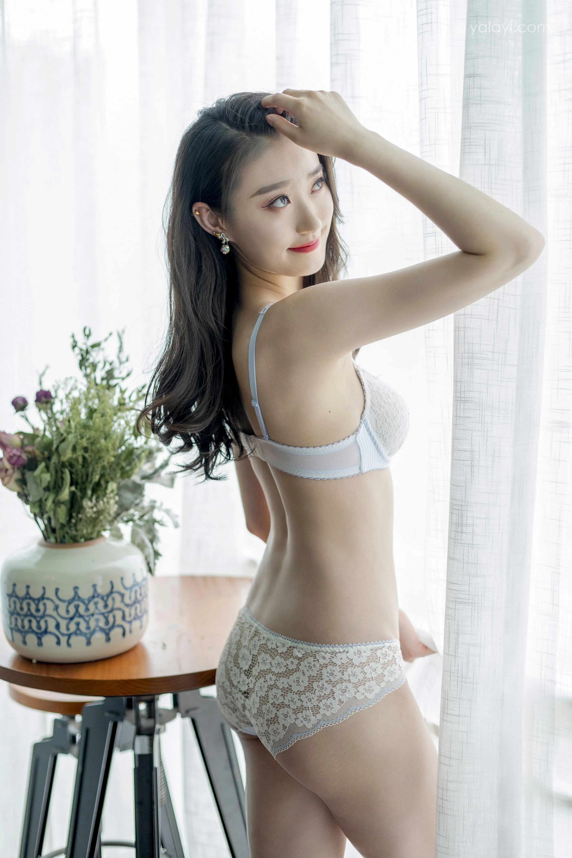 [YALAYI雅拉伊]NO.701 《花容月貌》 心怡 白色蕾丝内衣居家性感私房写真集第14张