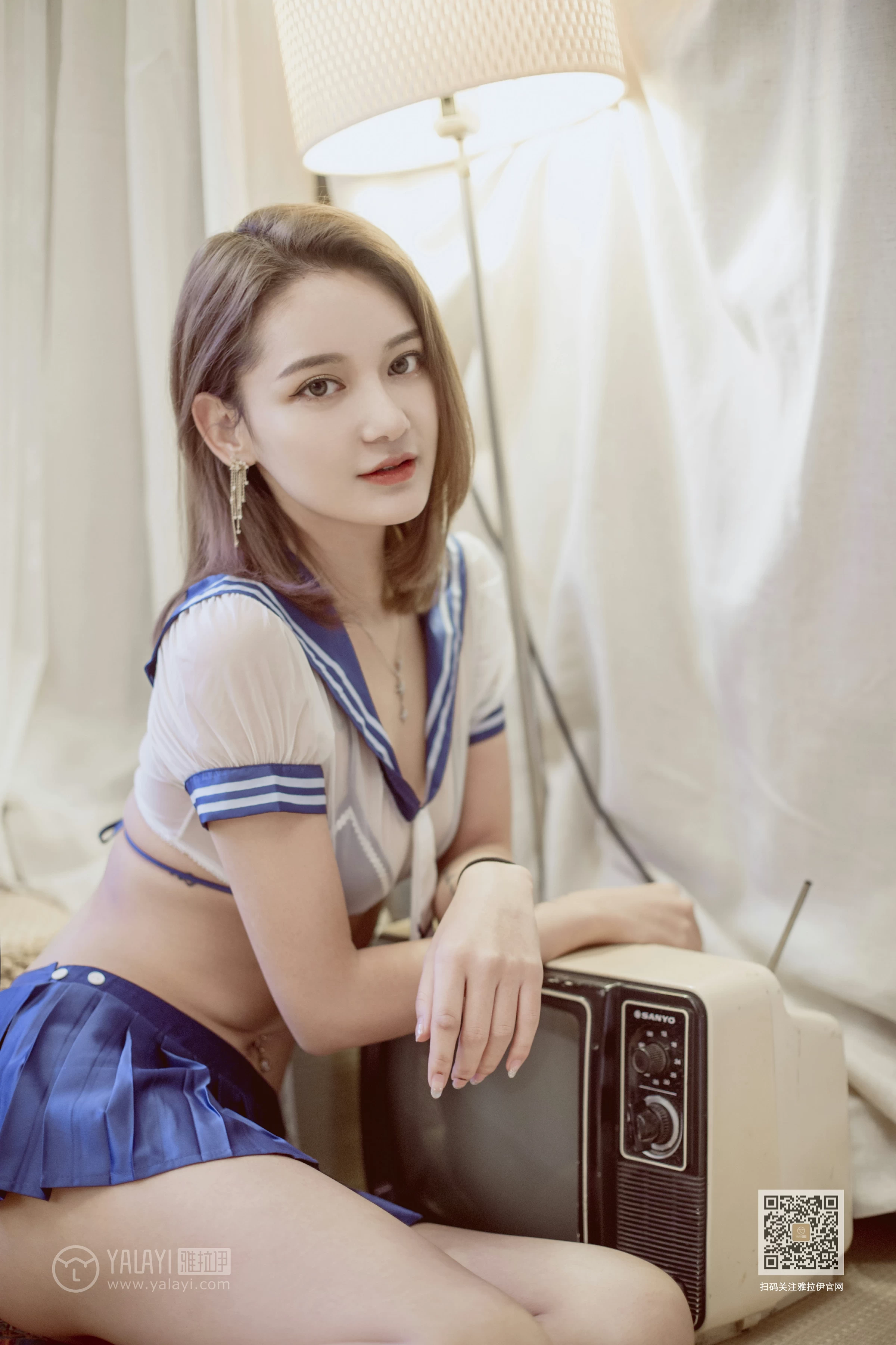 [YALAYI雅拉伊]Vol.538 回到那年 刘子炀 透视情趣高中女生制服加蓝色内衣性感私房写真集第8张