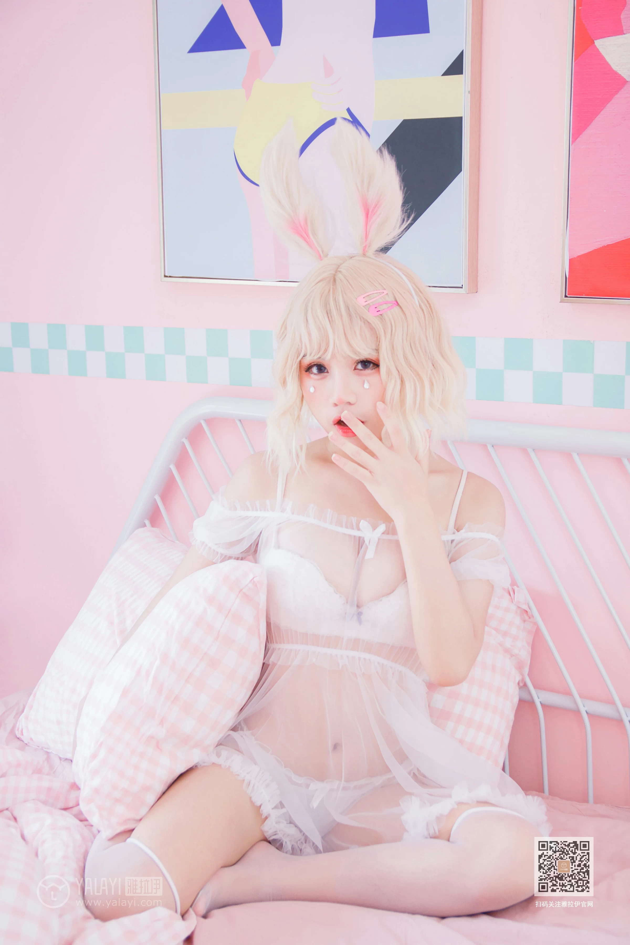 [YALAYI雅拉伊]Vol.557 阿狸的糖果罐 安安 透视情趣制服内衣加白色丝袜美腿玉足性感私房写真集第1张