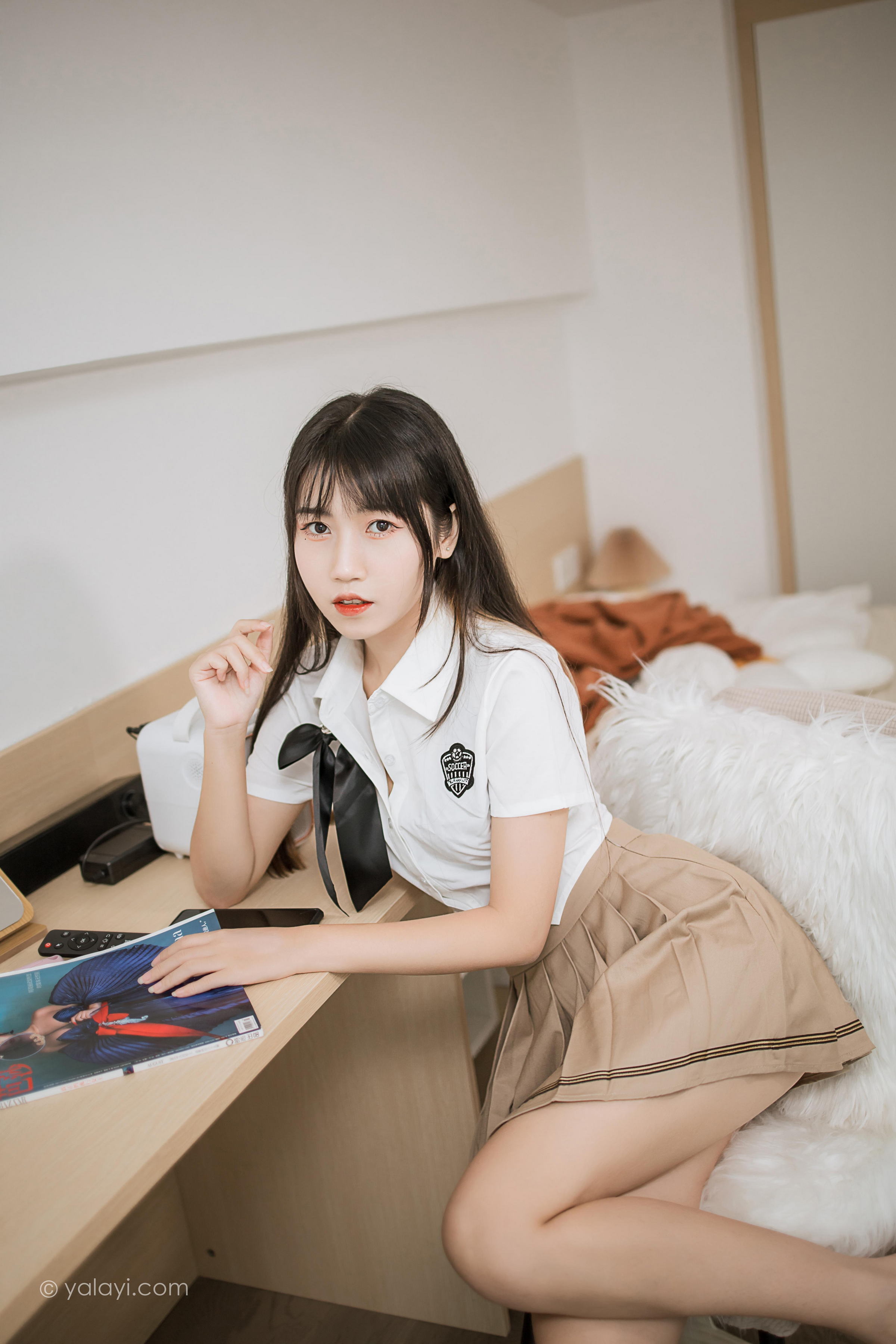 [YALAYI雅拉伊]2022.02.28 美丽多姿 弈思 日本高中女生制服性感私房写真集第5张