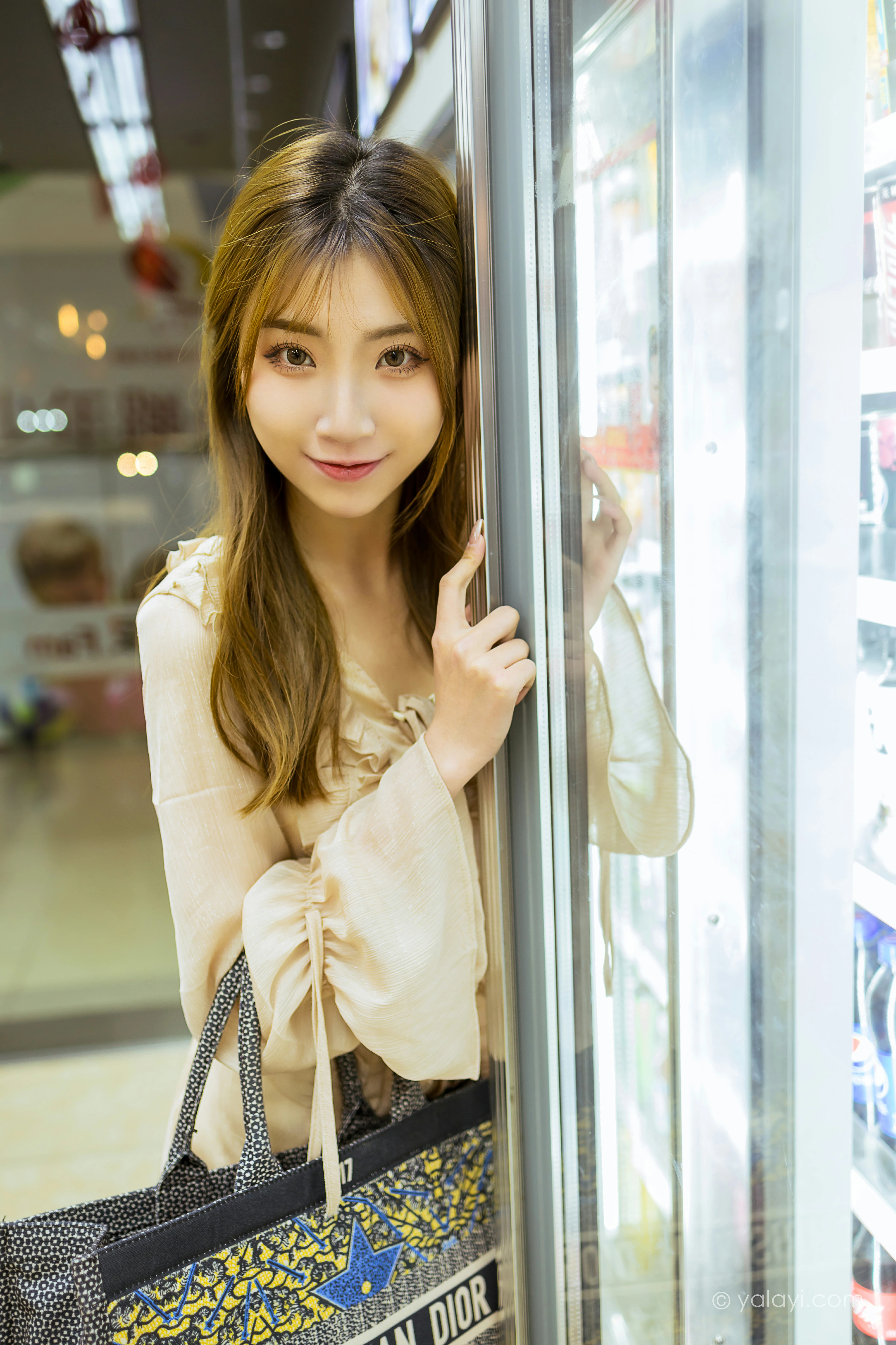 [YALAYI雅拉伊]NO.782 牵你的手 小乔 粉色透视连衣裙清纯可爱写真集第3张