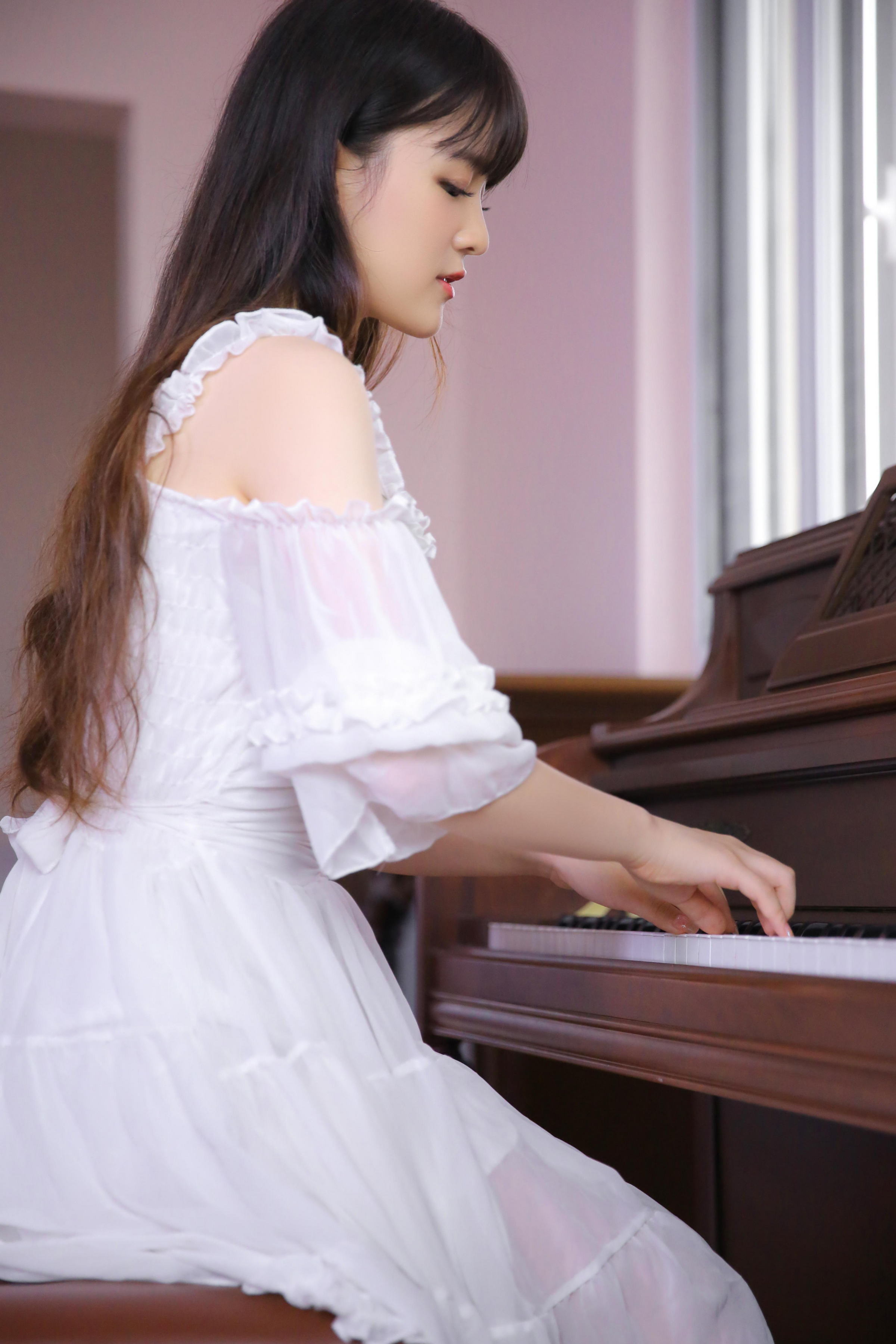 [YALAYI雅拉伊]2022.05.05 尽情可爱 甜美少女 JK水手制服与粉色和服清纯写真集第2张