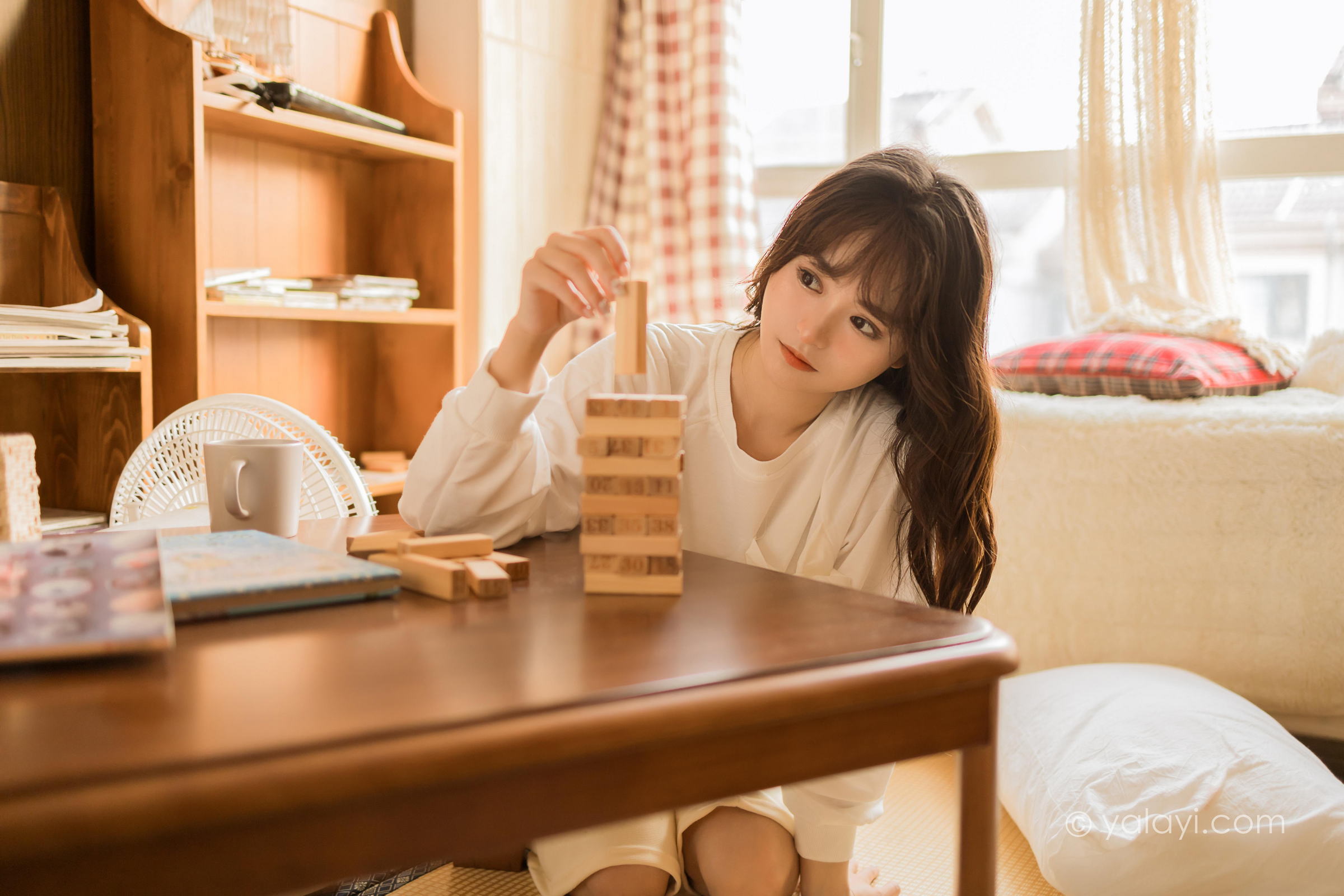 [YALAYI雅拉伊]2022.05.07 快乐加倍 小亭 白色礼服衬衫加短裙清纯写真集第9张