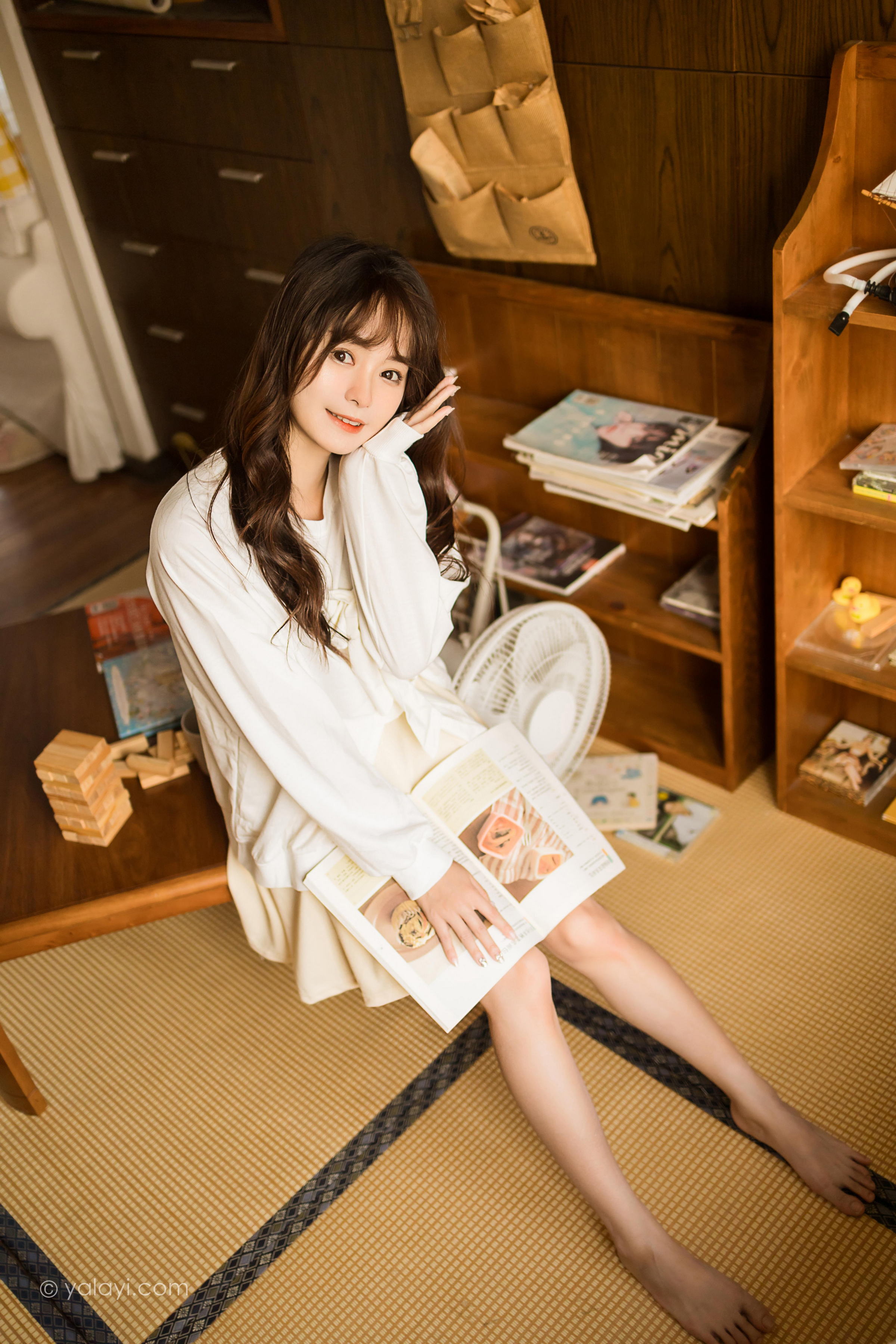 [YALAYI雅拉伊]2022.05.07 快乐加倍 小亭 白色礼服衬衫加短裙清纯写真集第13张