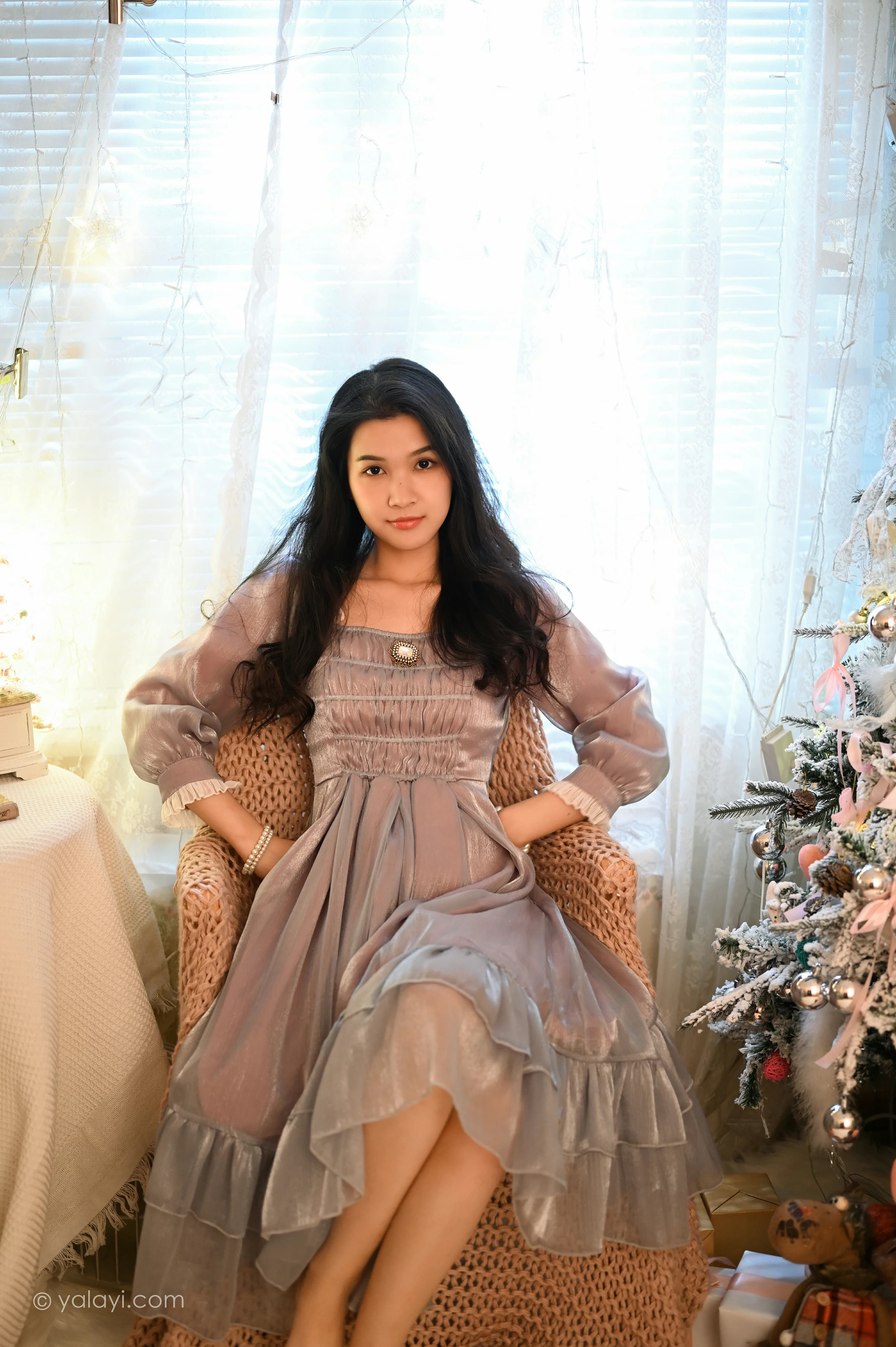 [YALAYI雅拉伊]NO.744 《平安夜有我》 虞艺 灰色透视公主制服裙写真第5张