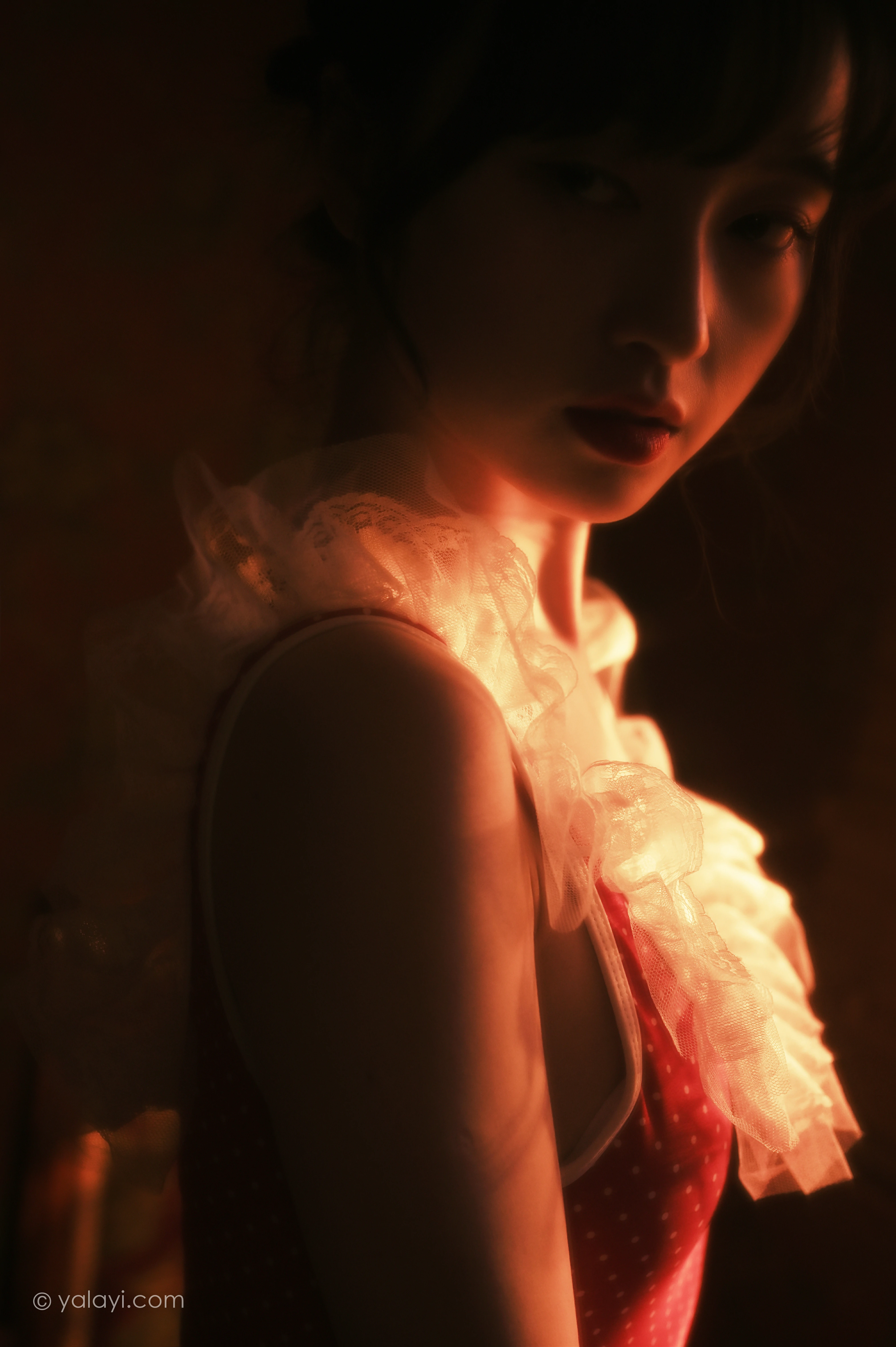 [YALAYI雅拉伊]NO.787 红颜旧梦 京京 红色紧身连体内衣性感私房写真集第7张