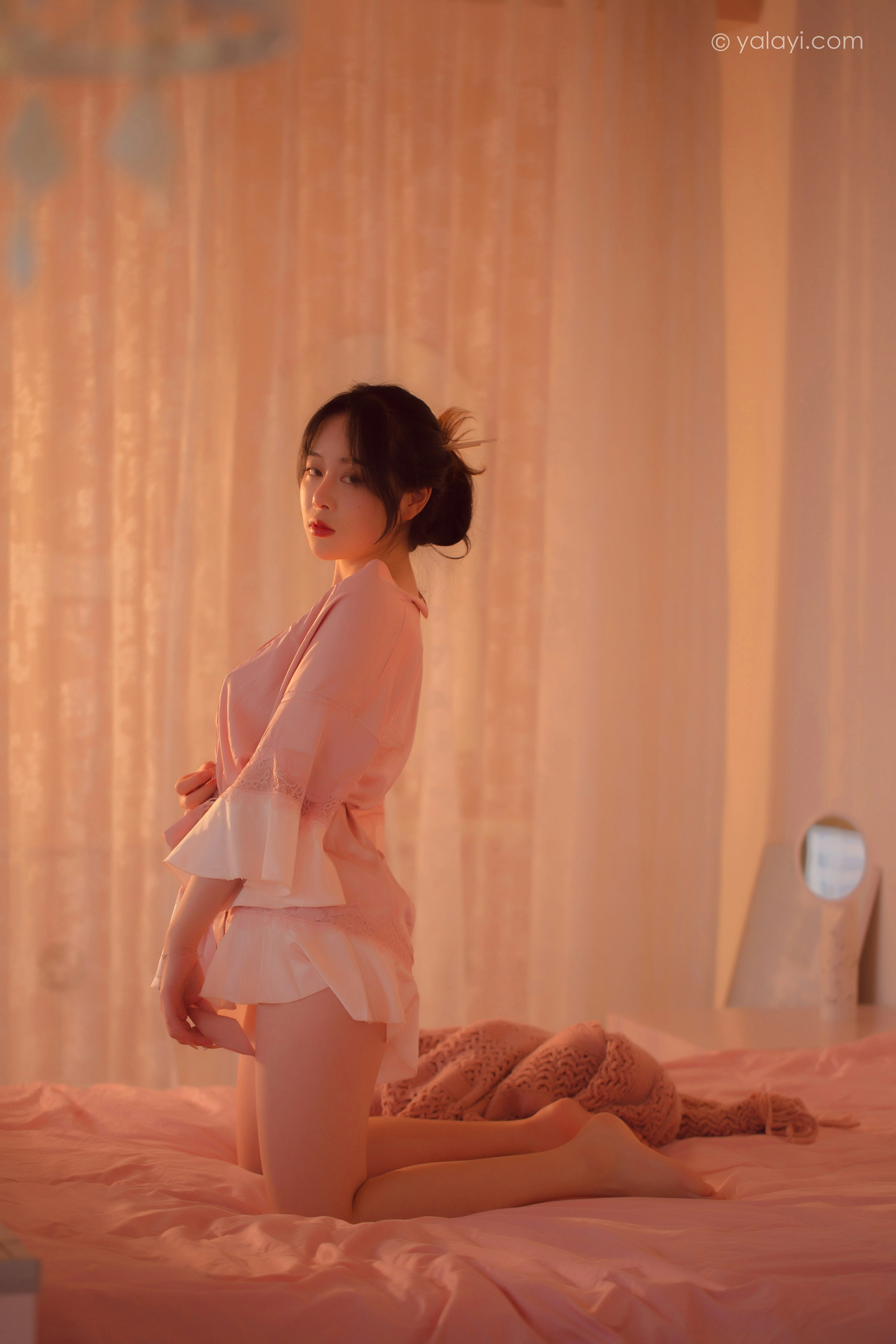 [YALAYI雅拉伊]NO.762 寂静中开放 璎珞 粉色蕾丝睡衣性感私房写真集第6张