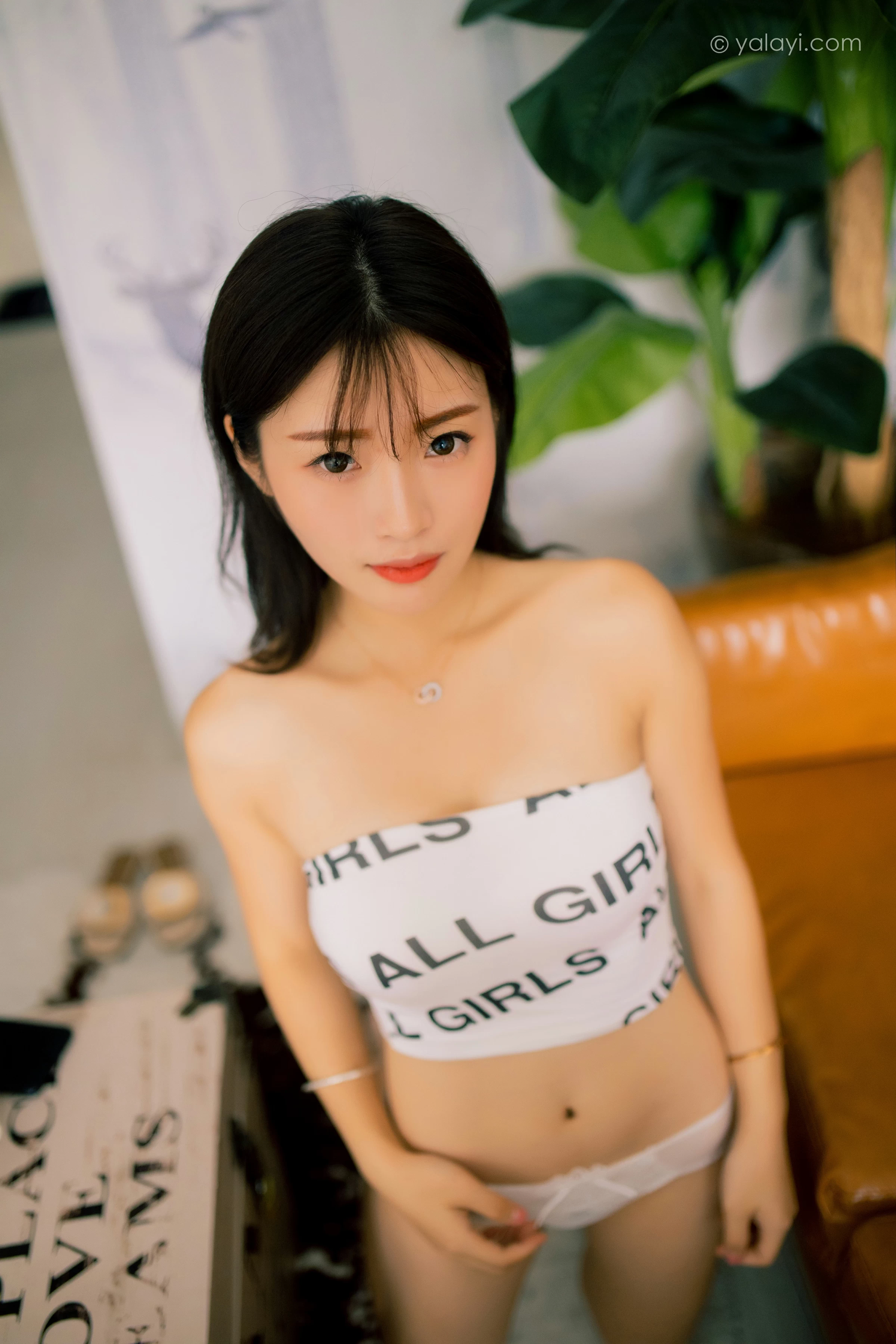 [YALAYI雅拉伊]NO.730 《硬糖少女》 朵朵 白色比基尼泳装性感私房写真集第9张