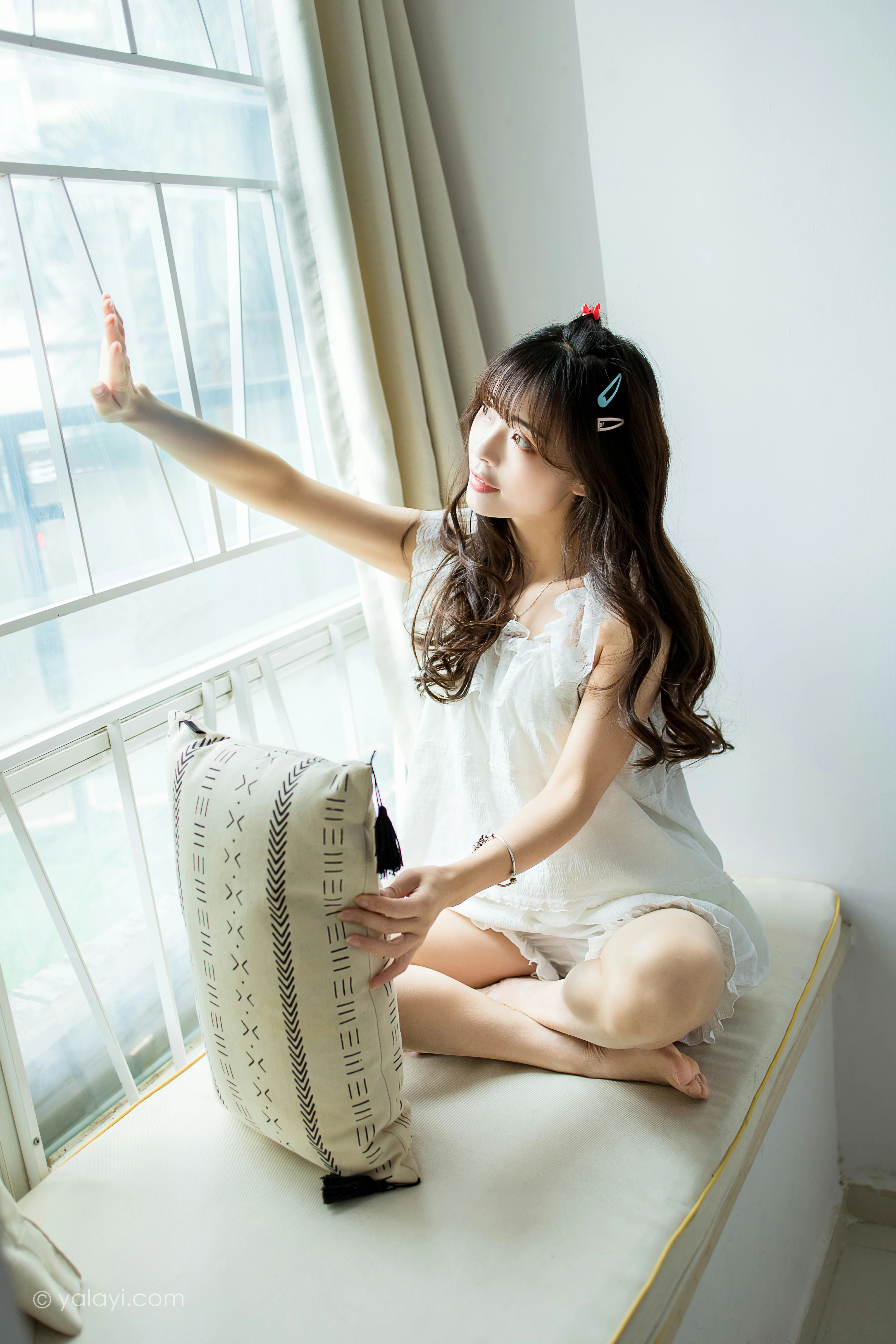 [YALAYI雅拉伊]NO.786 美好时光 程小蝶 白色蕾丝睡衣加短裤性感私房写真集第8张