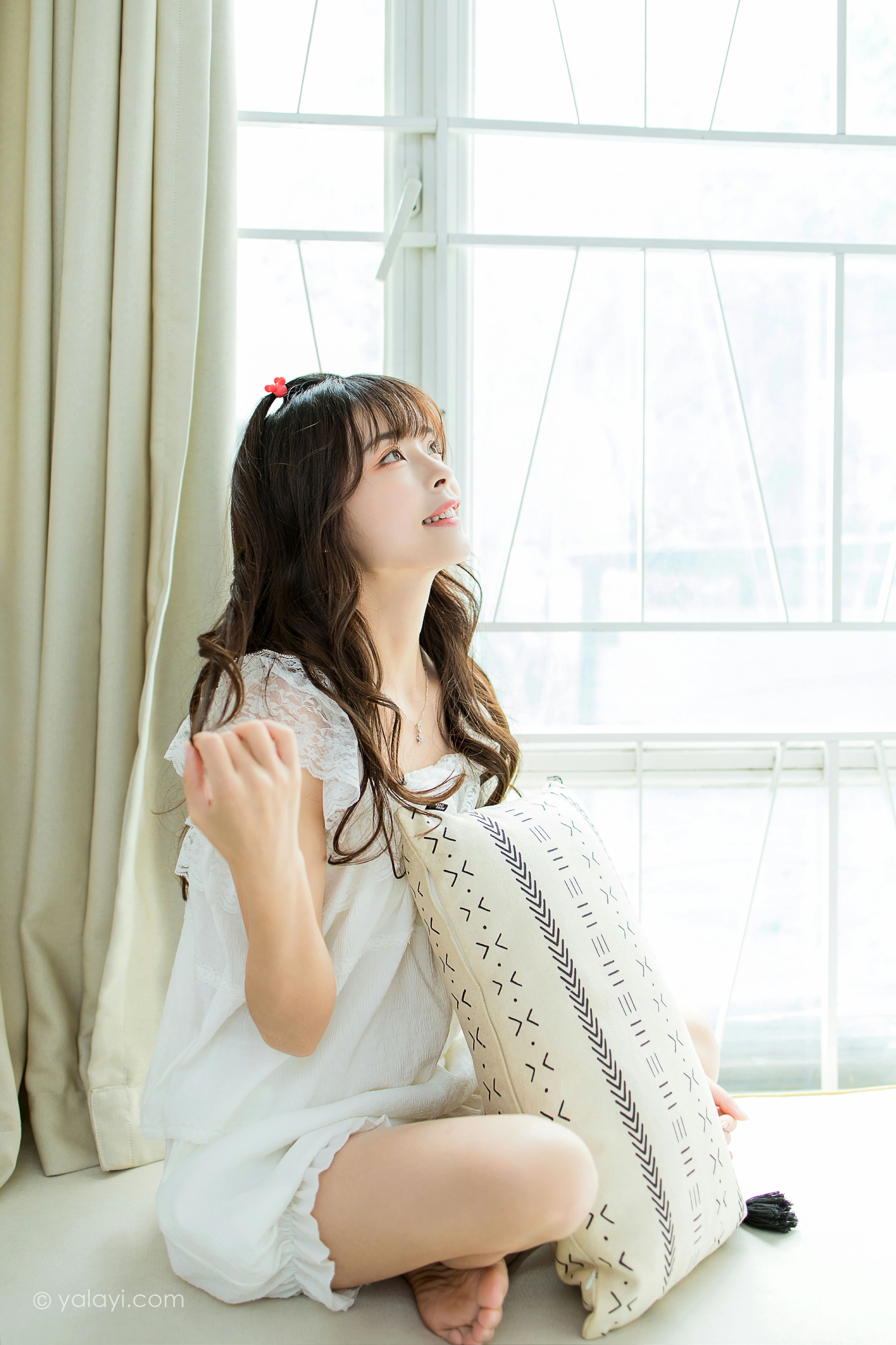 [YALAYI雅拉伊]NO.786 美好时光 程小蝶 白色蕾丝睡衣加短裤性感私房写真集第10张