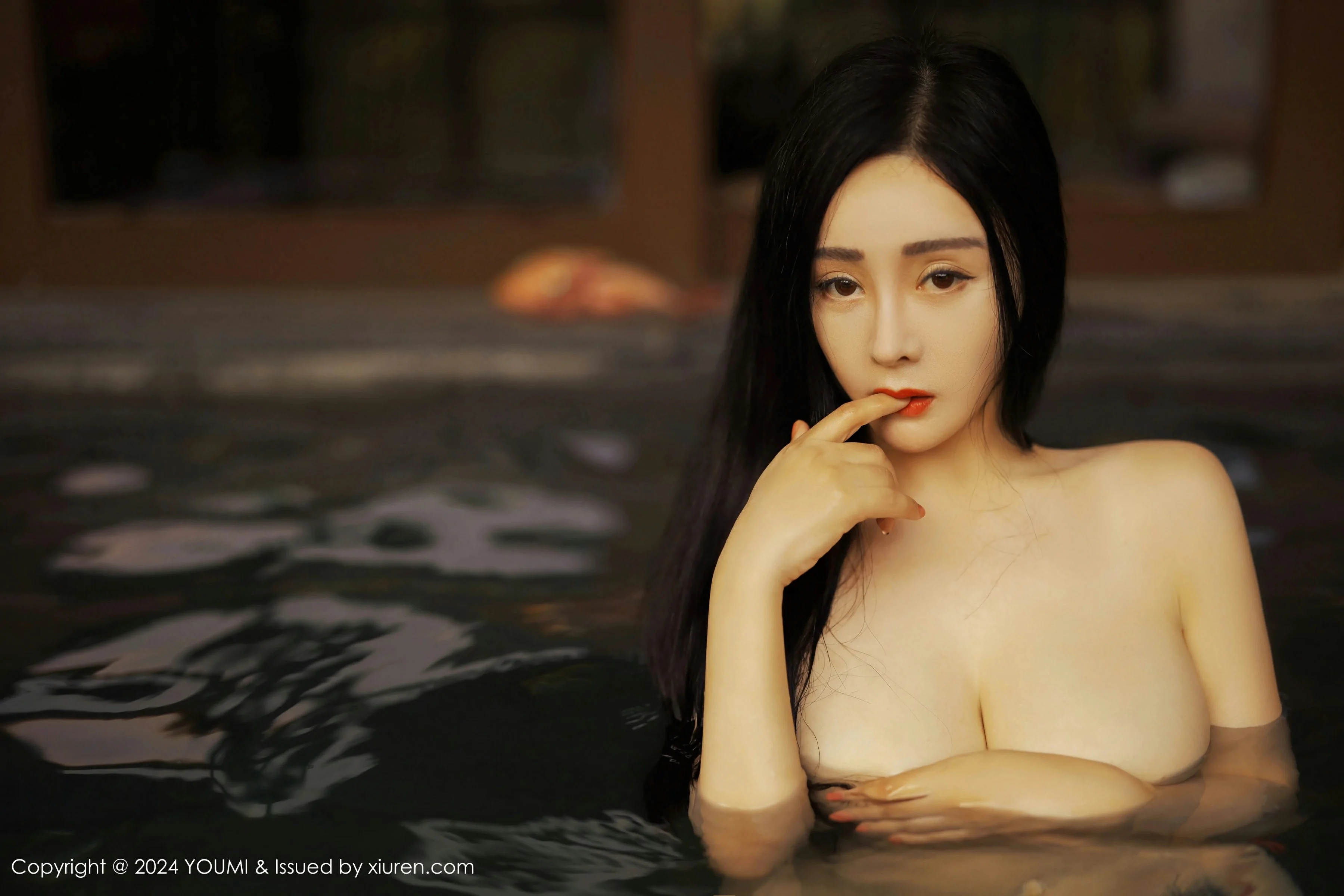  尤蜜荟 VOL.1058 允爾 [51P]第3张