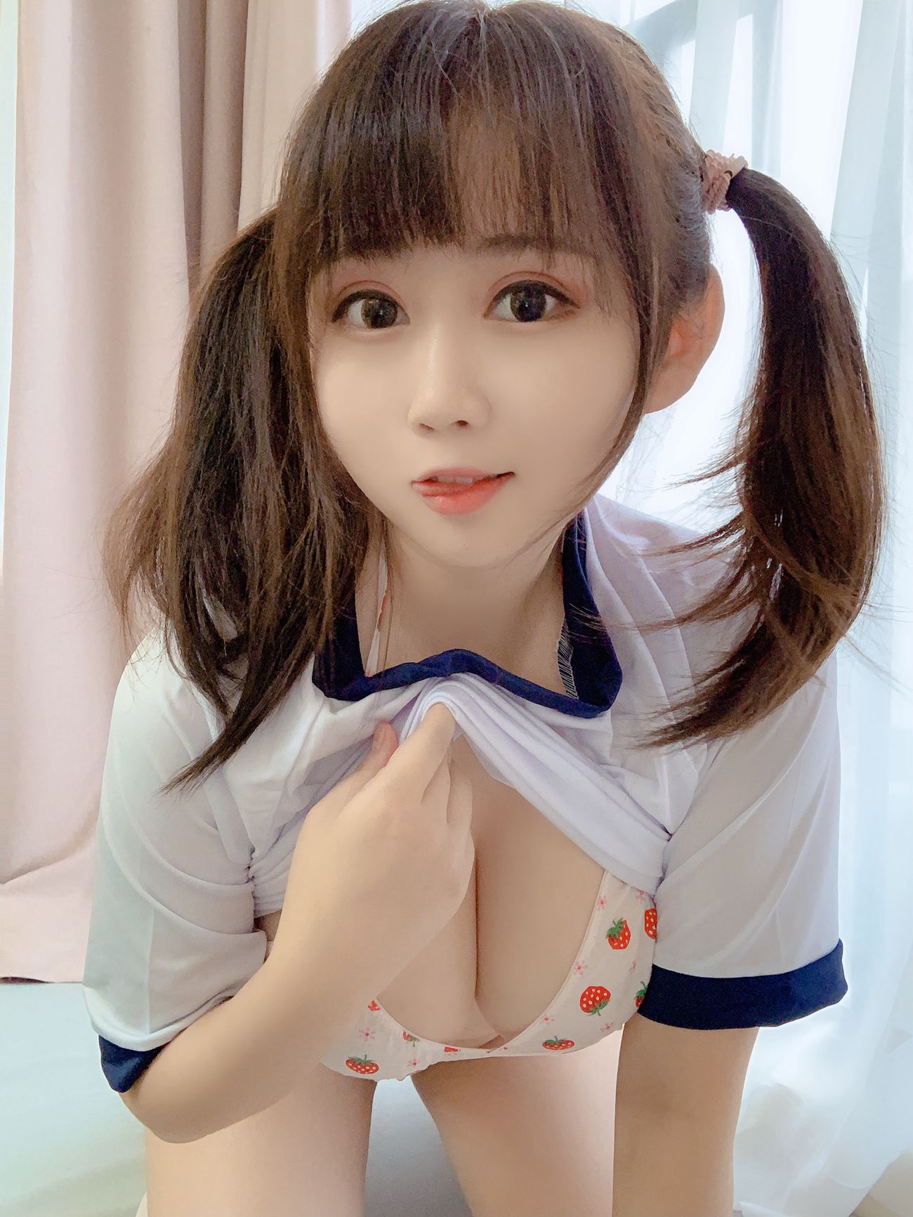 密桃少女是依酱呀 &#8211; 体操服[31P]第3张