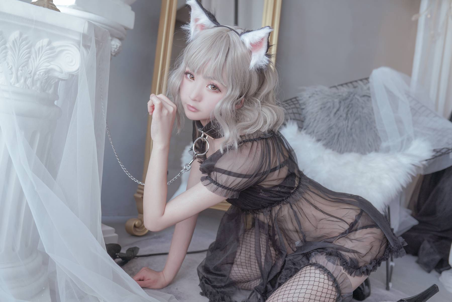 微博人气Coser@日奈娇 猫与兔 在现浏览第10张