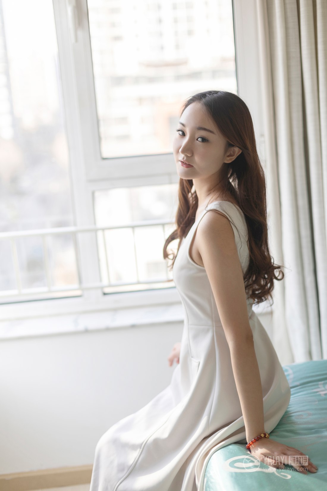 [YALAYI雅拉伊] 2019.03.13 No.212 白色星期六 丁煊彤 在现浏览第10张