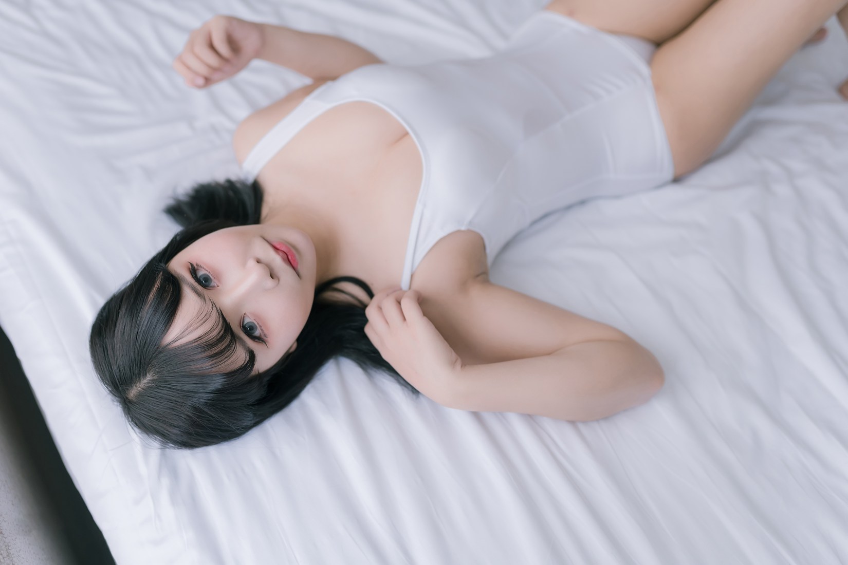 微博红人Coser@抱走莫子aa 大解解 在现浏览第7张