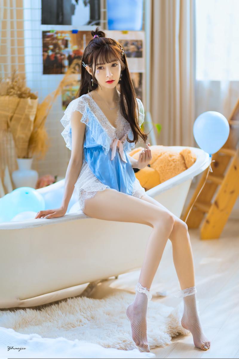 网紅Coser@王羽杉 雷丝连体彼基尼[37P]第4张