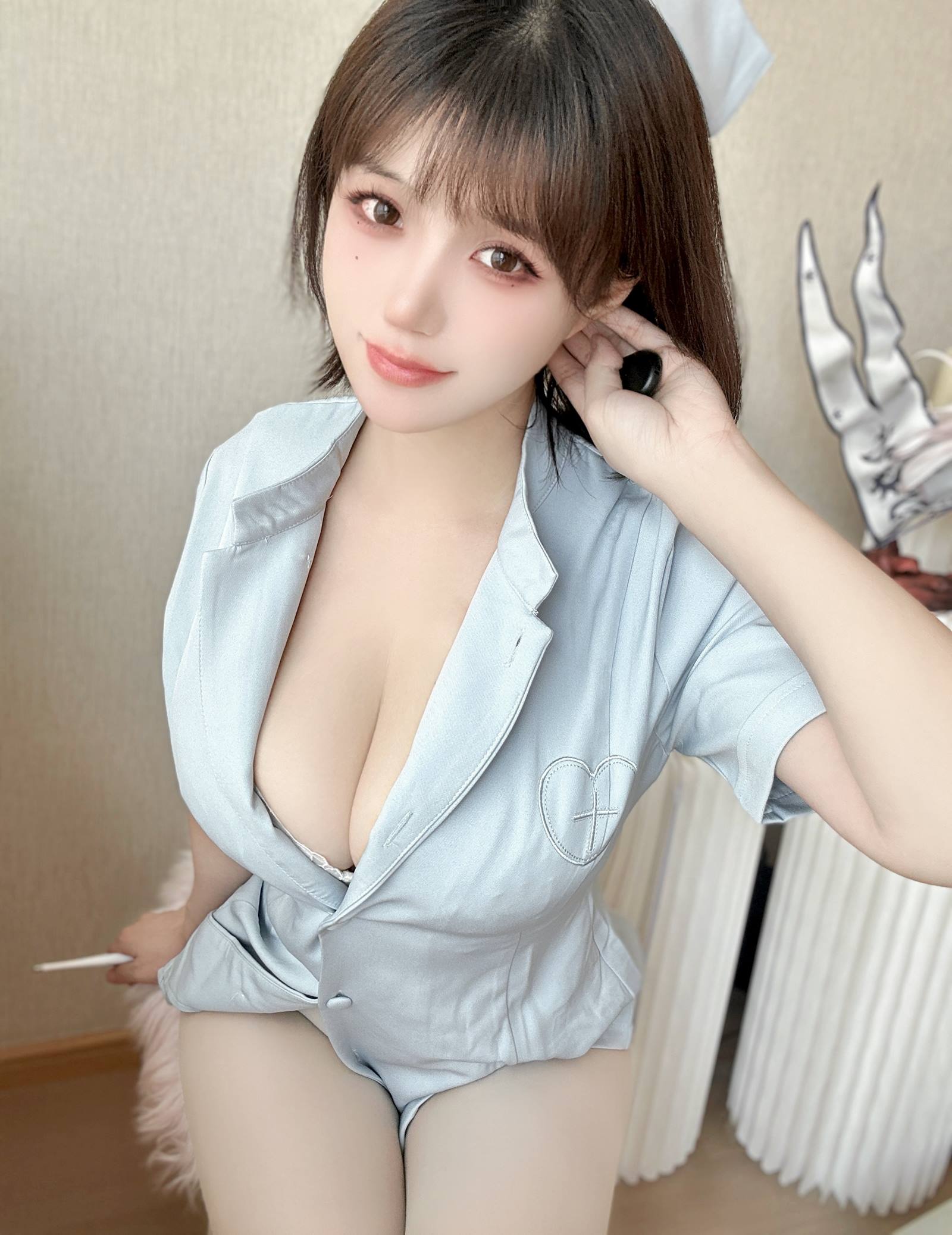 小仓千代w   2023年11月fantia写真[9P]第2张