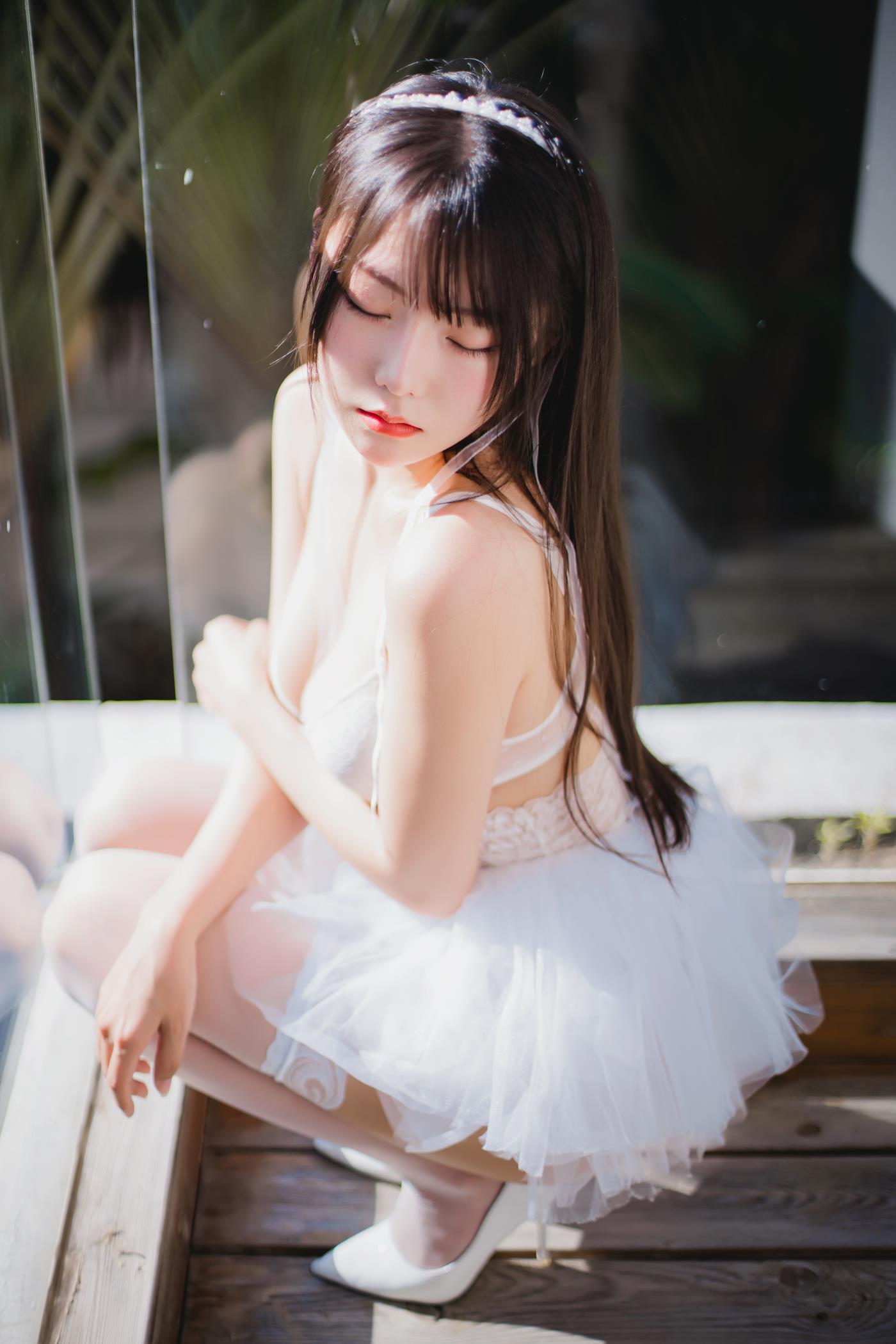 网紅Coser@香草喵露露  杨枝甘露 白色纱裙 [48P]第6张