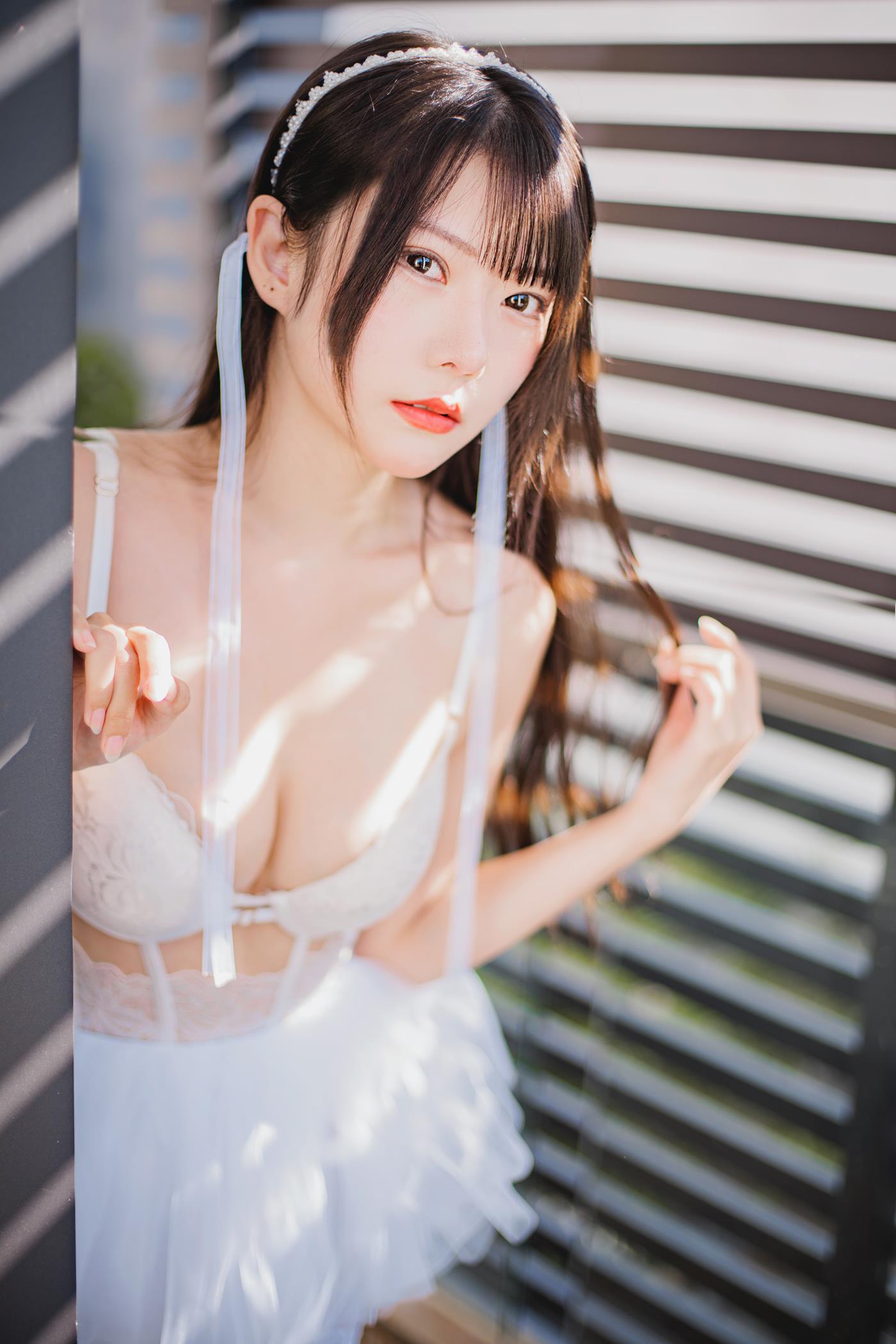 网紅Coser@香草喵露露  杨枝甘露 白色纱裙 [48P]第8张