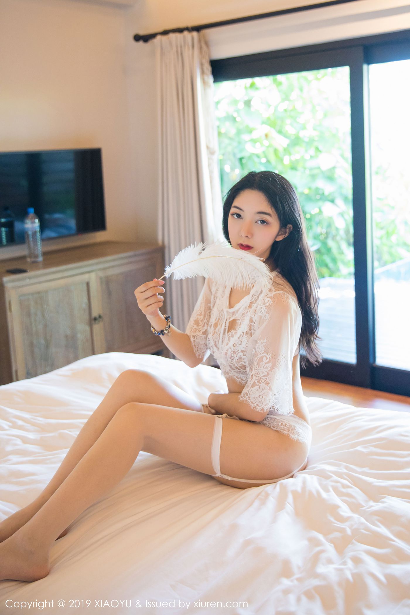 [XIAOYU语画界]YU20191210VOL0211 2019.12.10 VOL.211 诱人姿态下芊芊美腿 Angela小热巴[100+1P]第18张