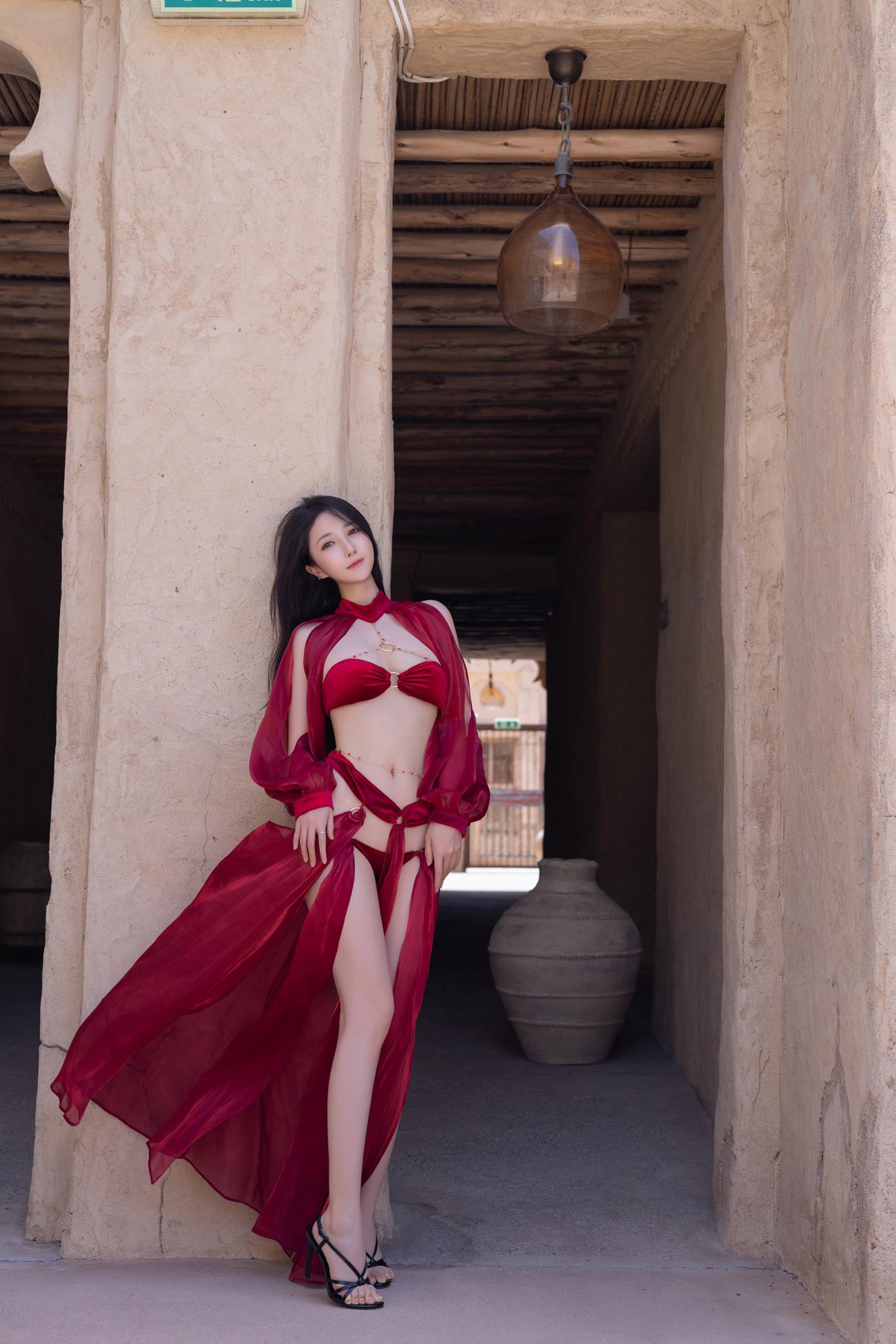 秀人名模鱼子酱Fish《惊红之舞》写真[35P]第4张
