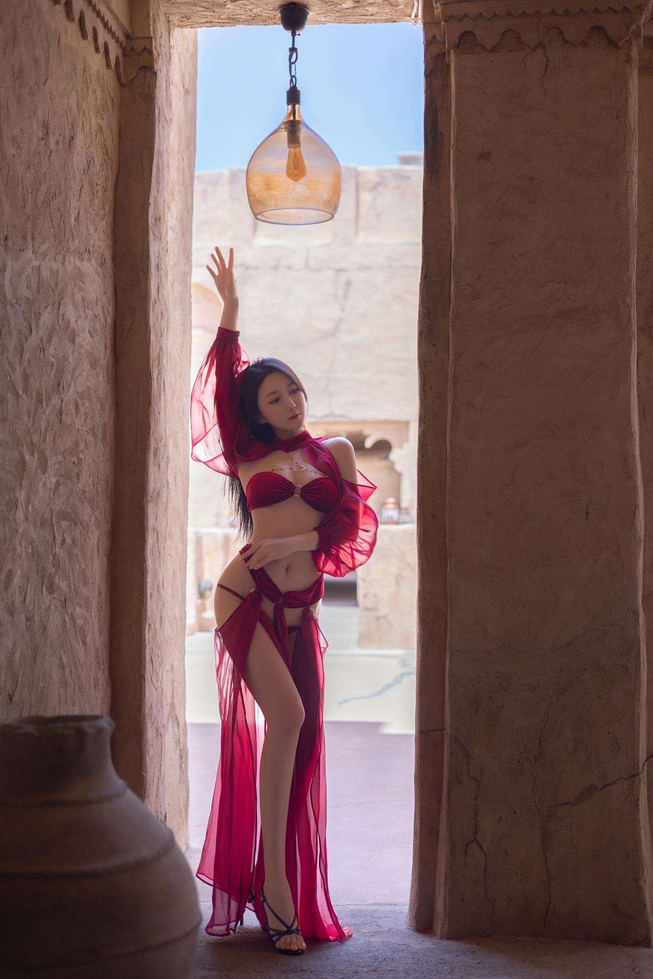 秀人名模鱼子酱Fish《惊红之舞》写真[35P]第4张
