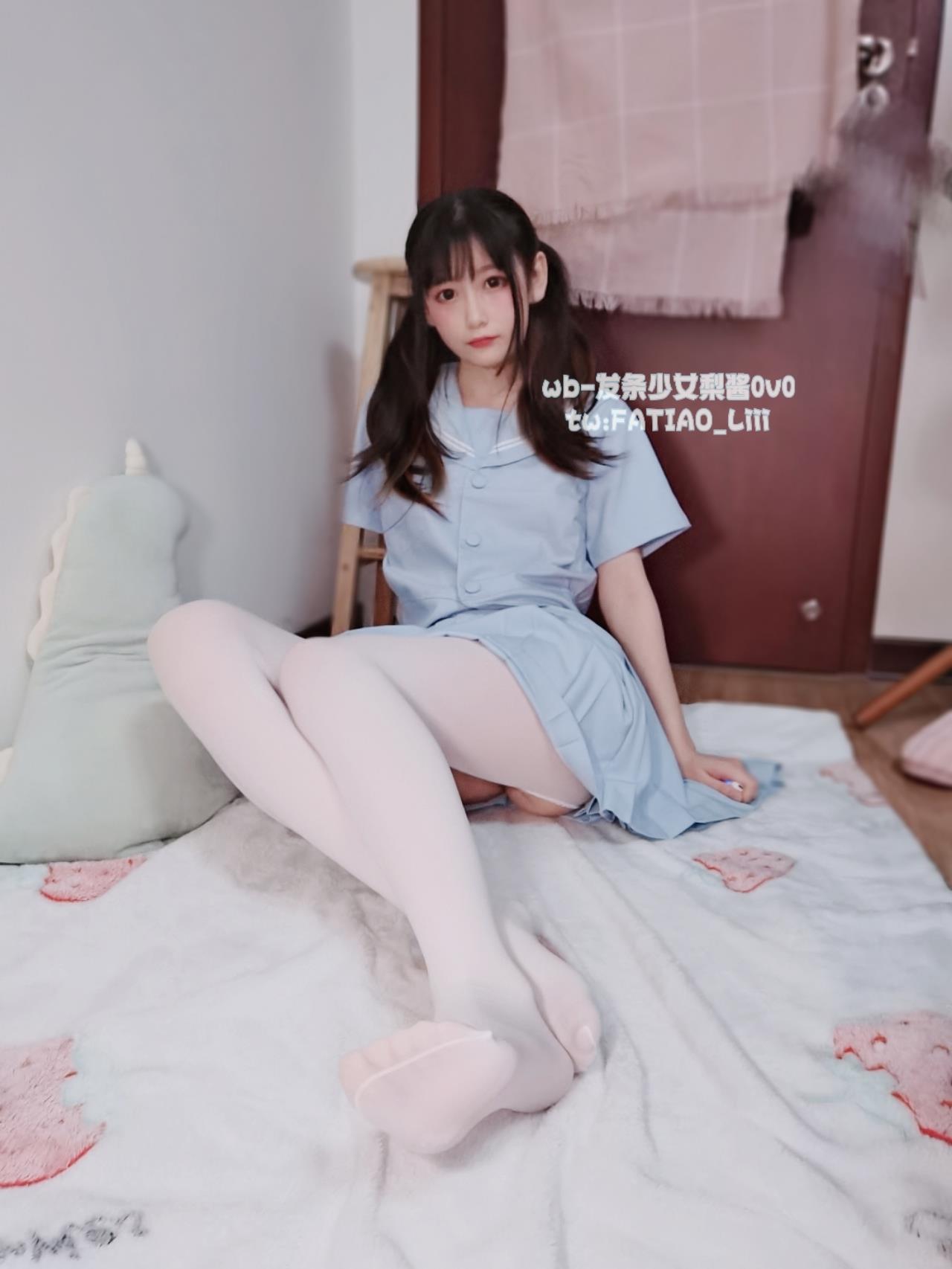 迷之呆梨(发条少女) 水蓝JK [20P]第1张