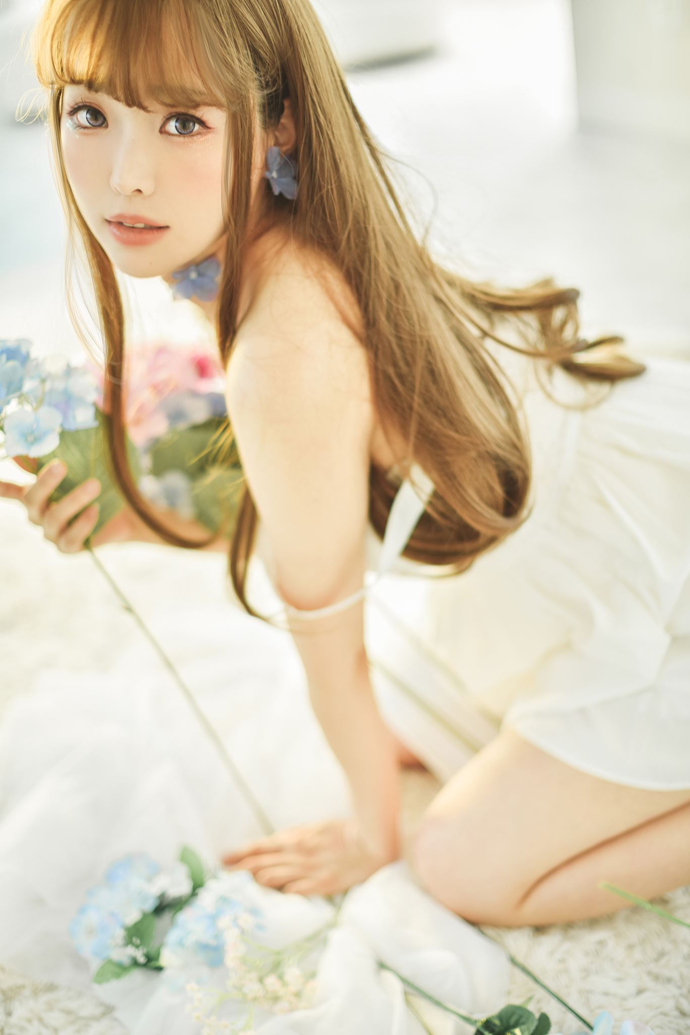 台湾Coser@ElyEE子 White Dress [22P]第3张