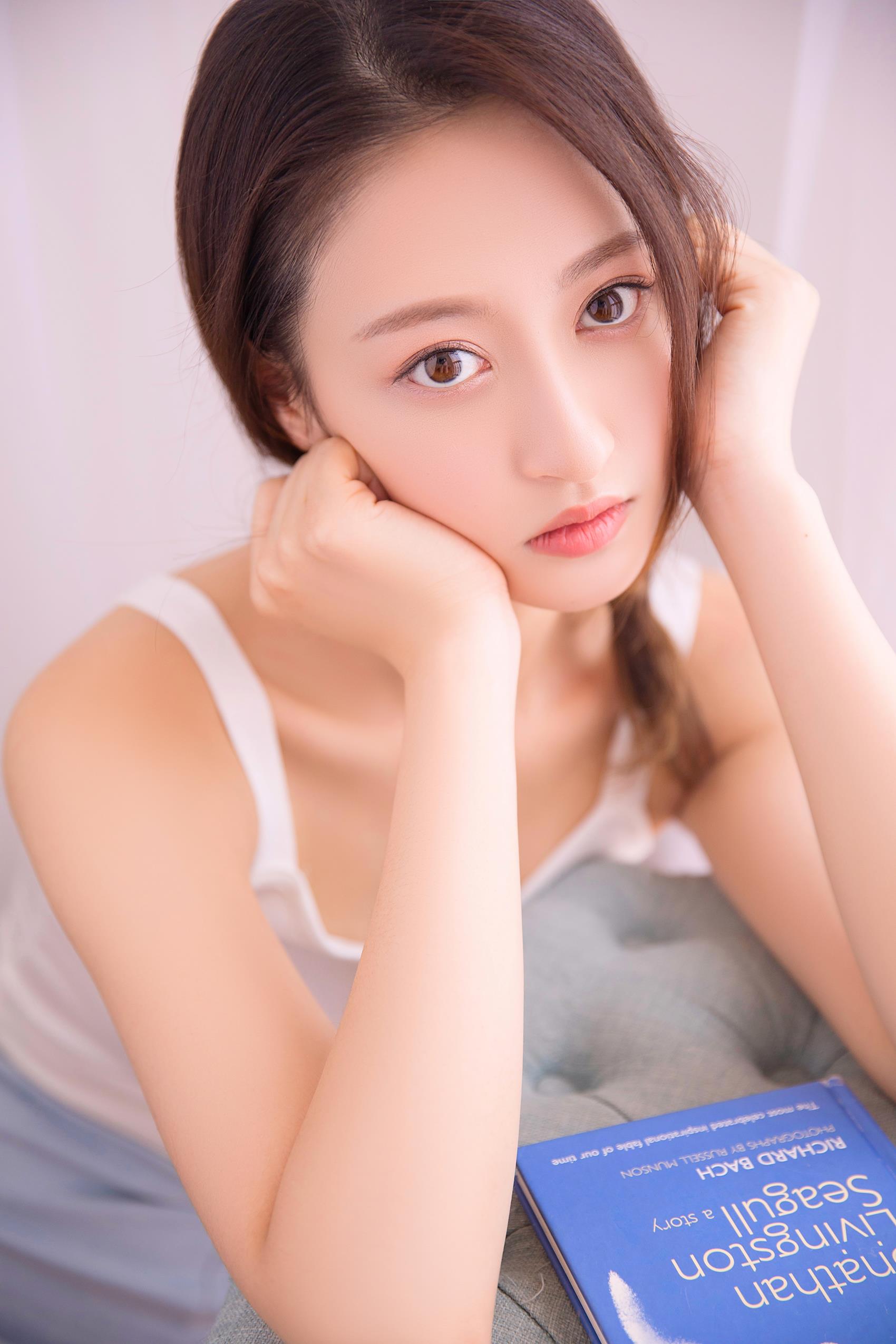 [YALAYI雅拉伊]2023.07.26 NO.1051 眼里花影[24+1P]第4张