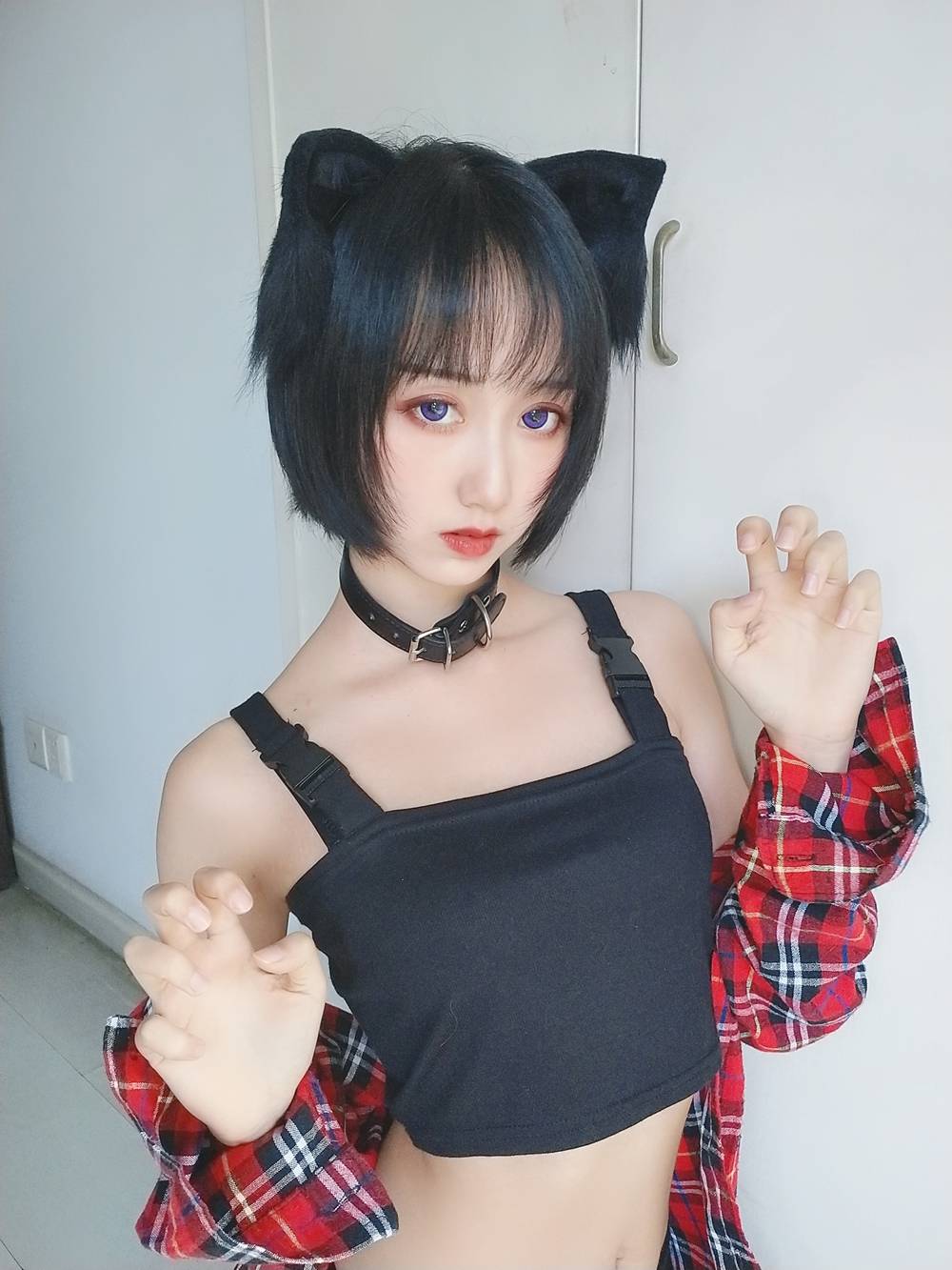 网荭Coser@木绵绵OwO 不良猫 在现浏览第1张