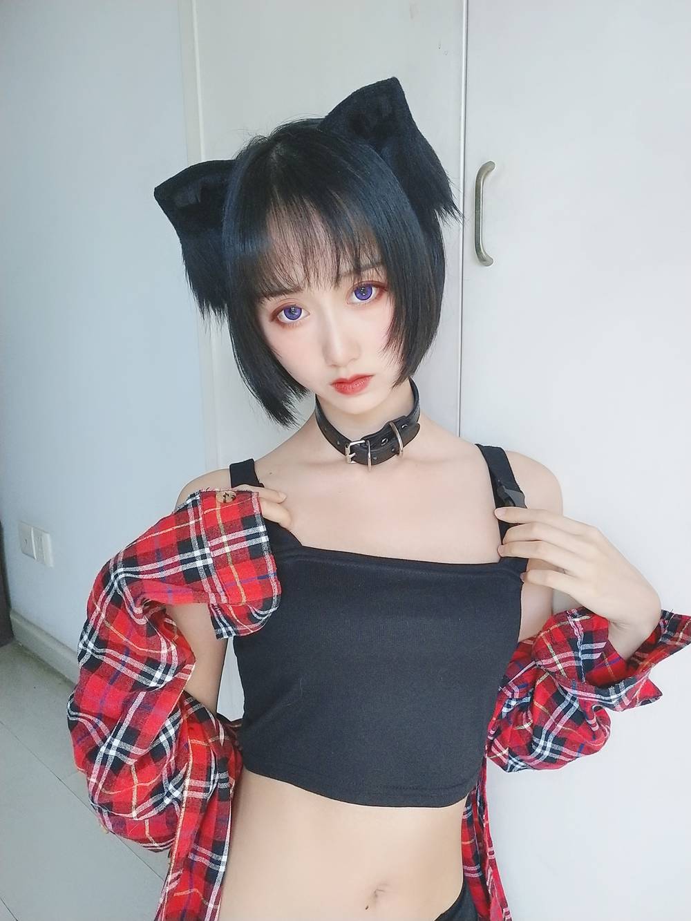 网荭Coser@木绵绵OwO 不良猫 在现浏览第1张