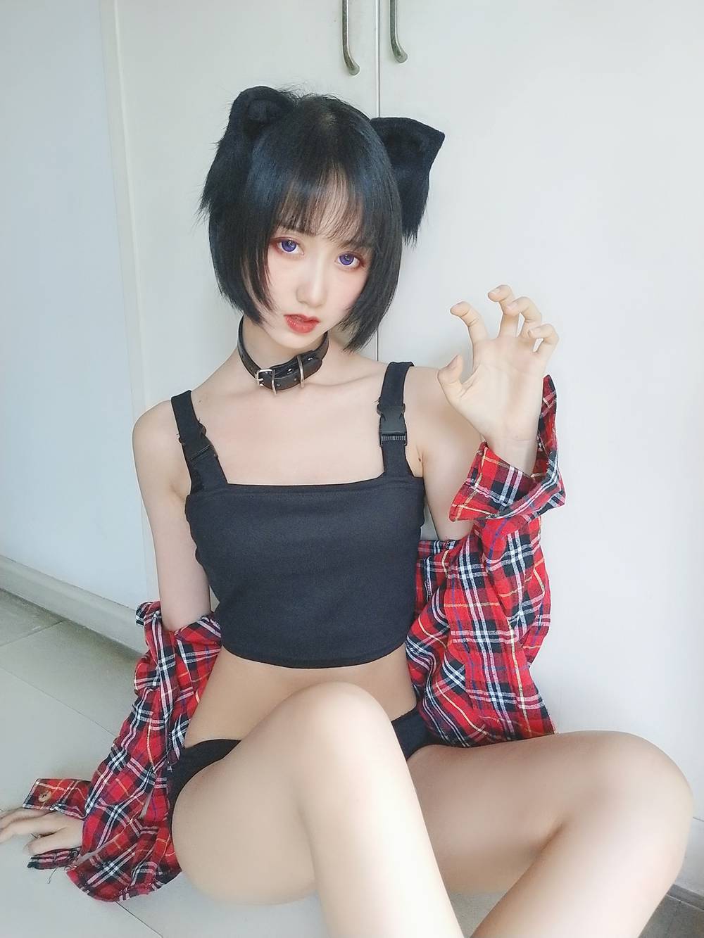 网荭Coser@木绵绵OwO 不良猫 在现浏览第1张