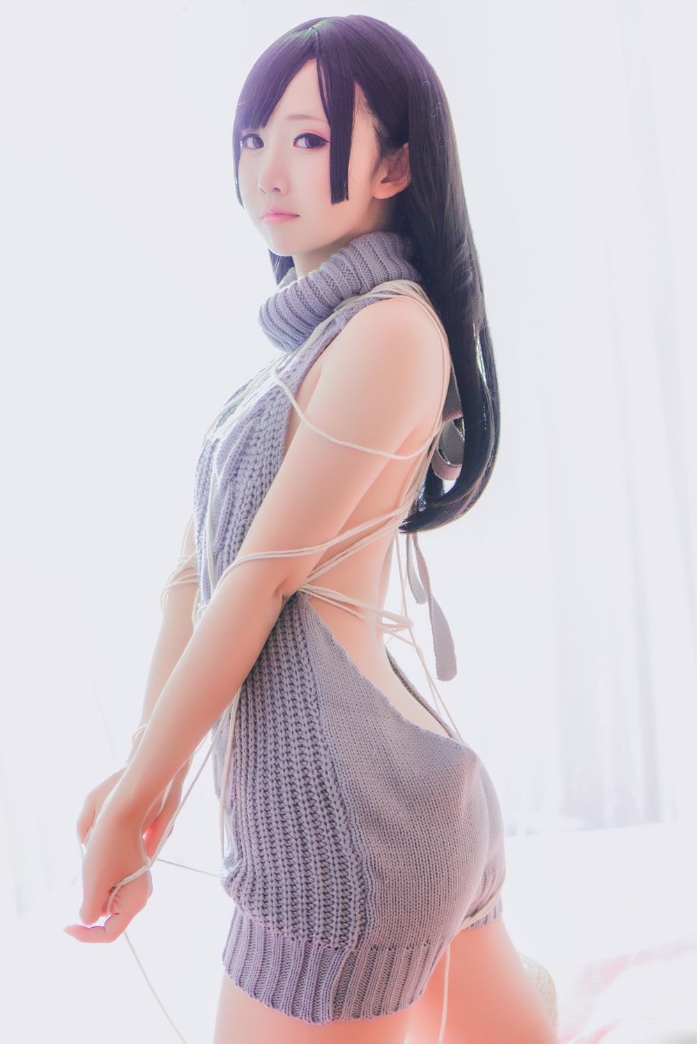 网荭Coser@面饼仙儿 露背毛衣 在现浏览第3张