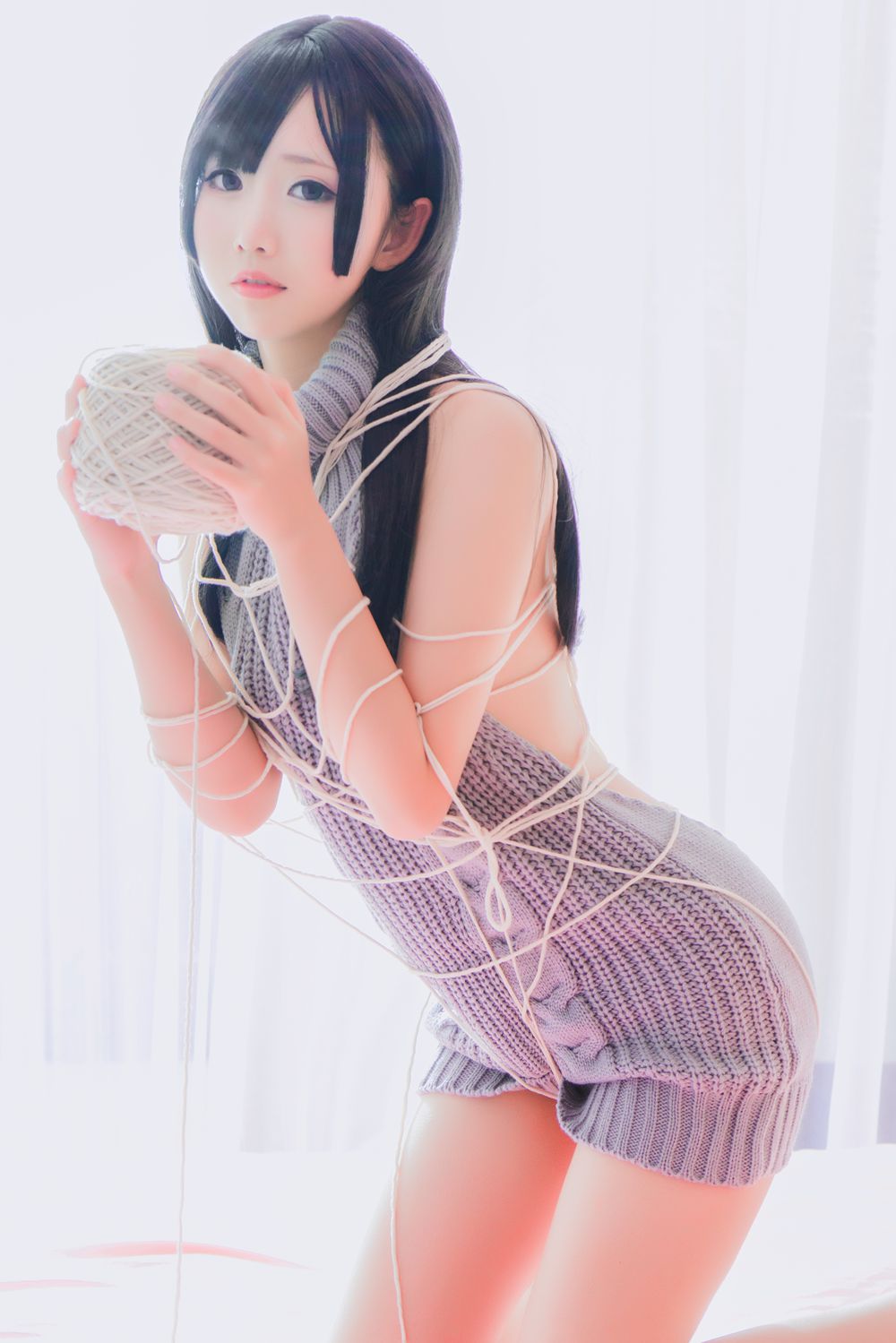 网荭Coser@面饼仙儿 露背毛衣 在现浏览第1张