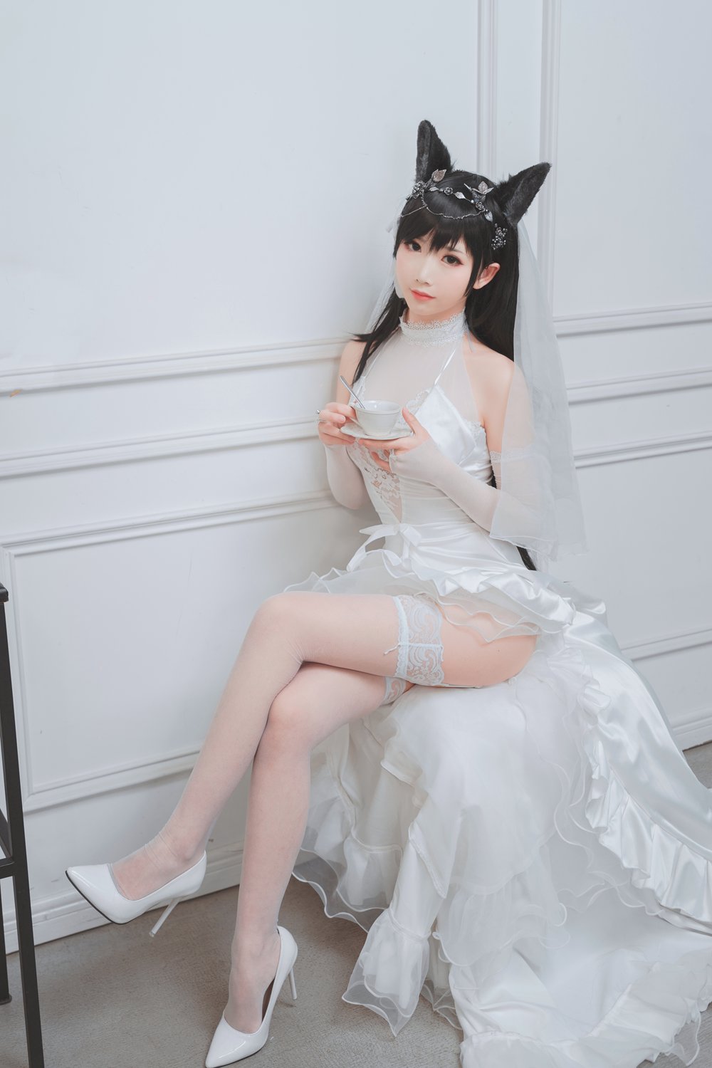 网荭Coser@面饼仙儿 爱宕花嫁 在现浏览第2张