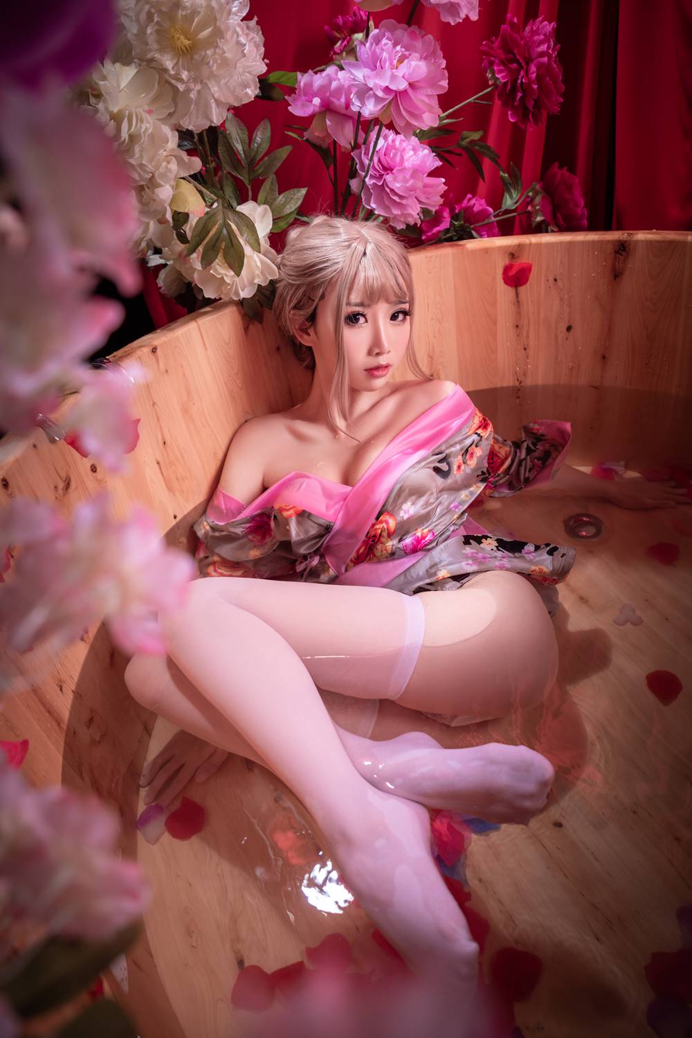 网荭Coser@面饼仙儿 出水芙蓉 在现浏览第2张