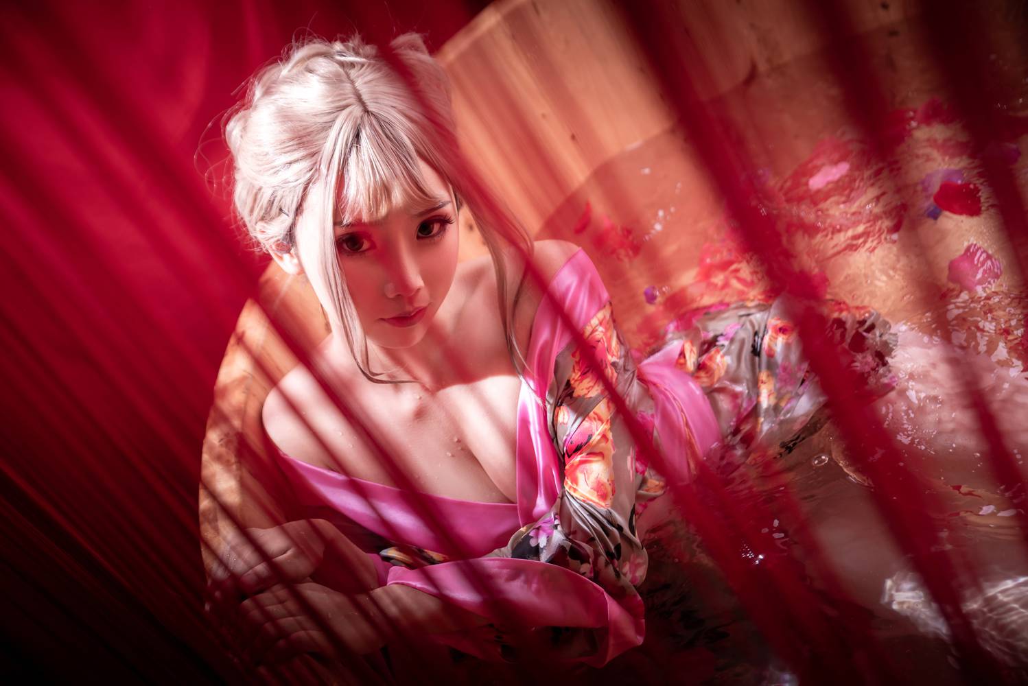 网荭Coser@面饼仙儿 出水芙蓉 在现浏览第1张