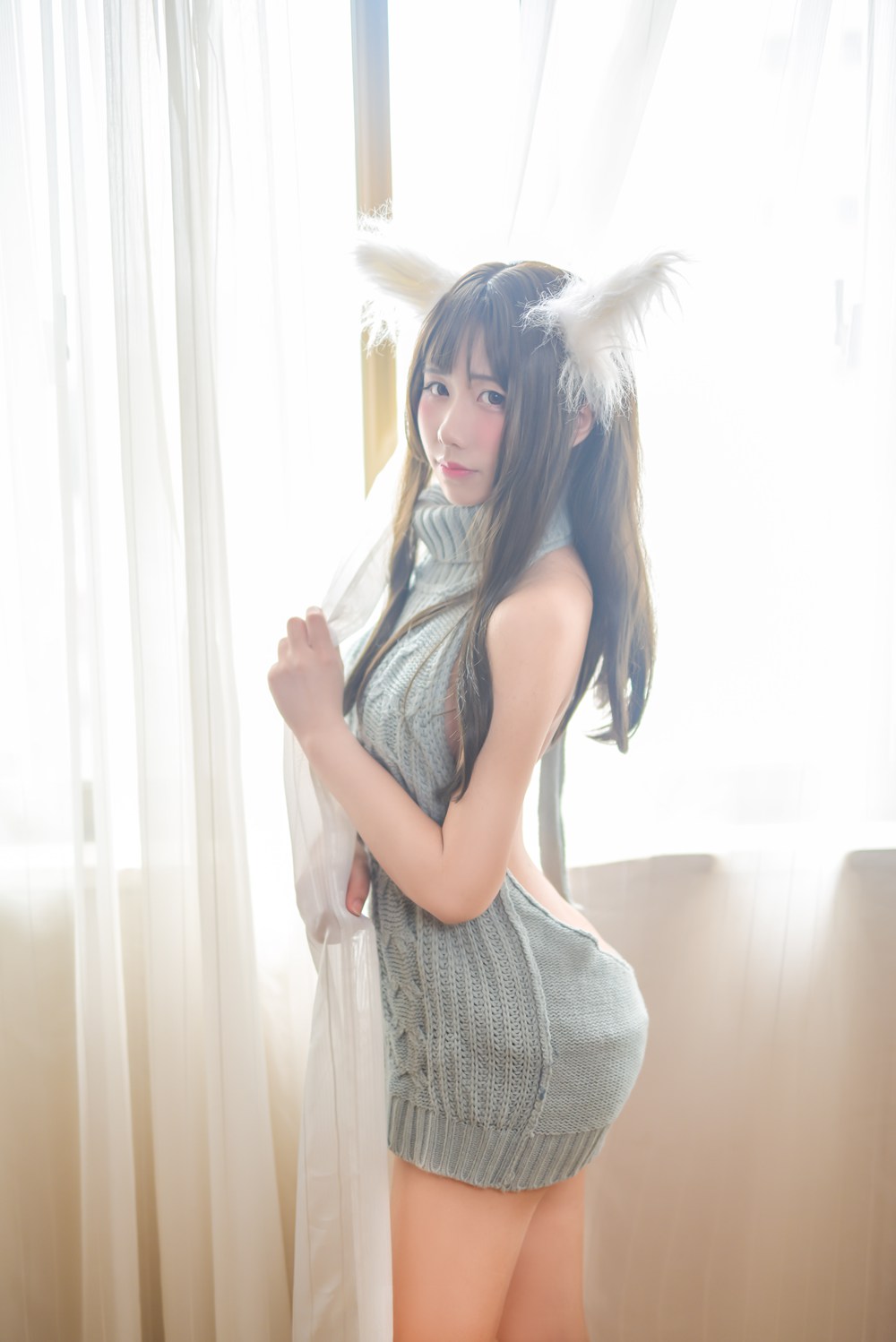 网荭Coser@九曲Jean 露背毛衣 在现浏览第5张