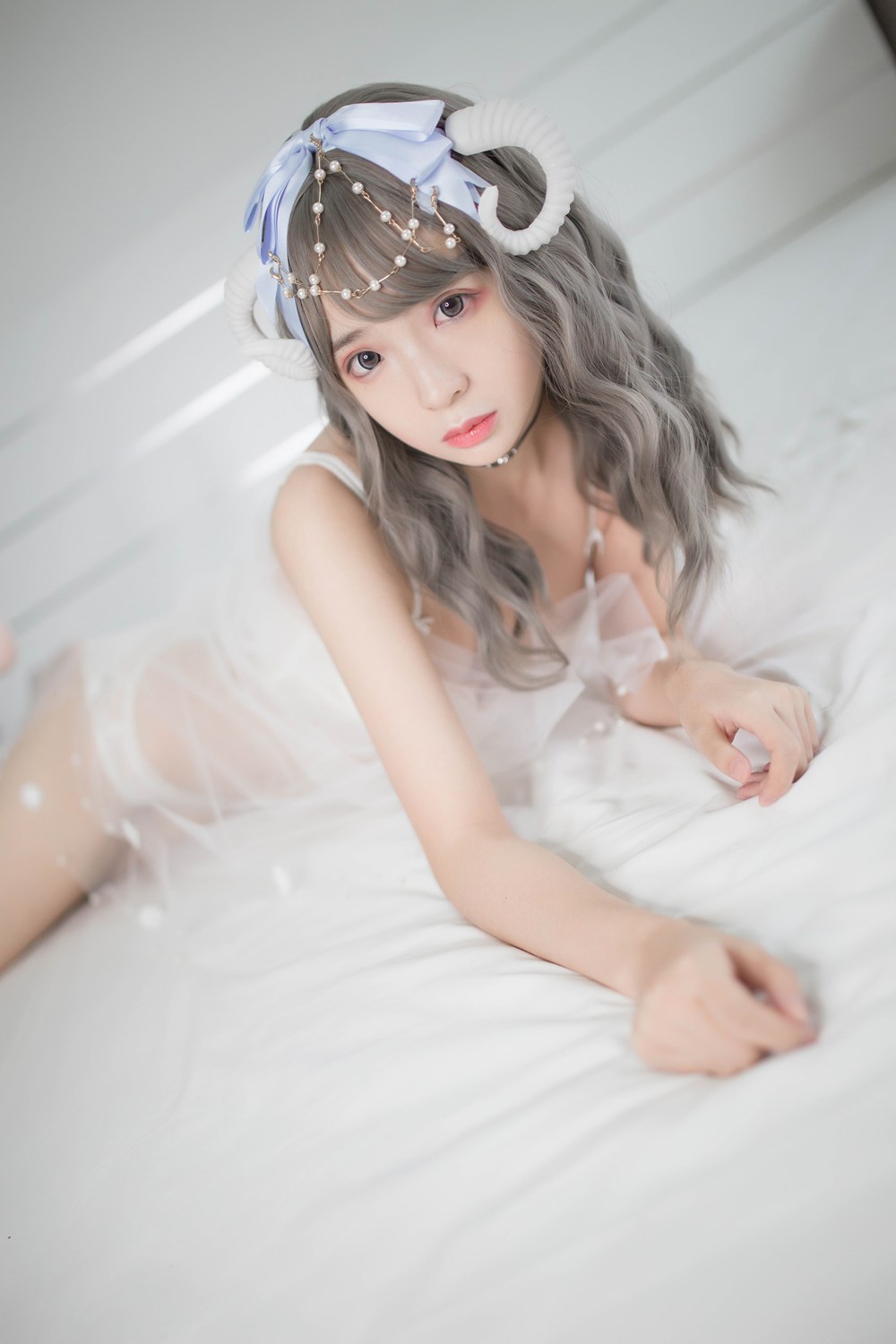 网荭Coser@疯猫ss 白内一 在现浏览第3张