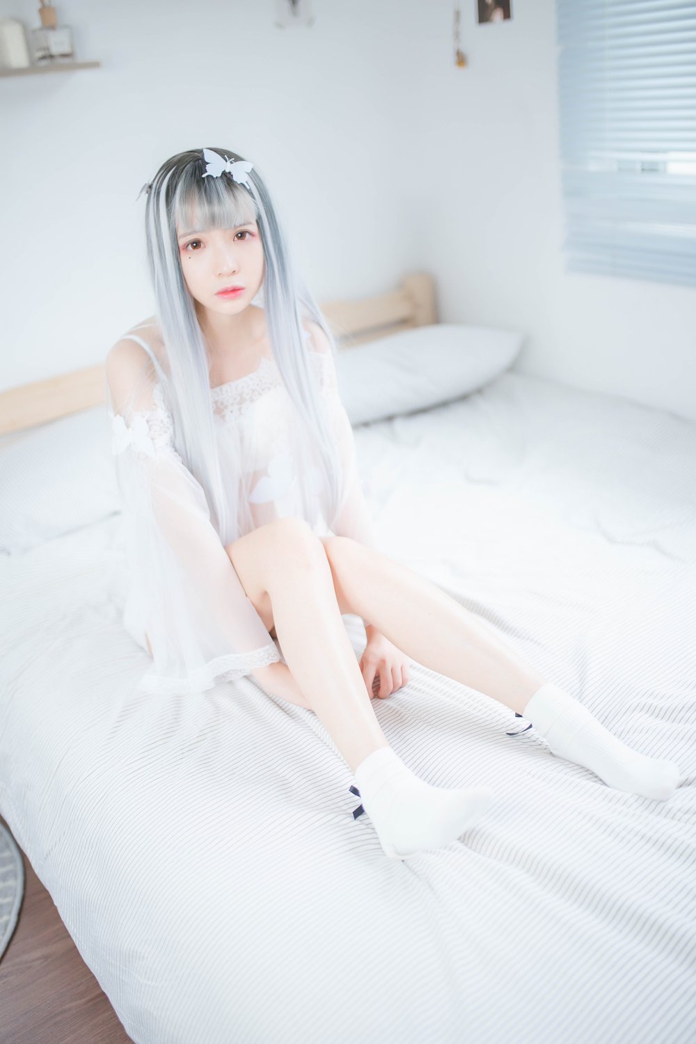 网荭Coser@疯猫ss 白纱 在现浏览第5张